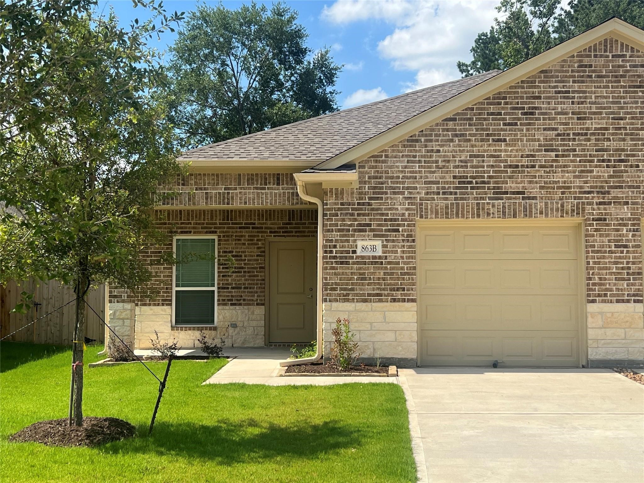 863 B Arbor Pines Ct Property Photo 1