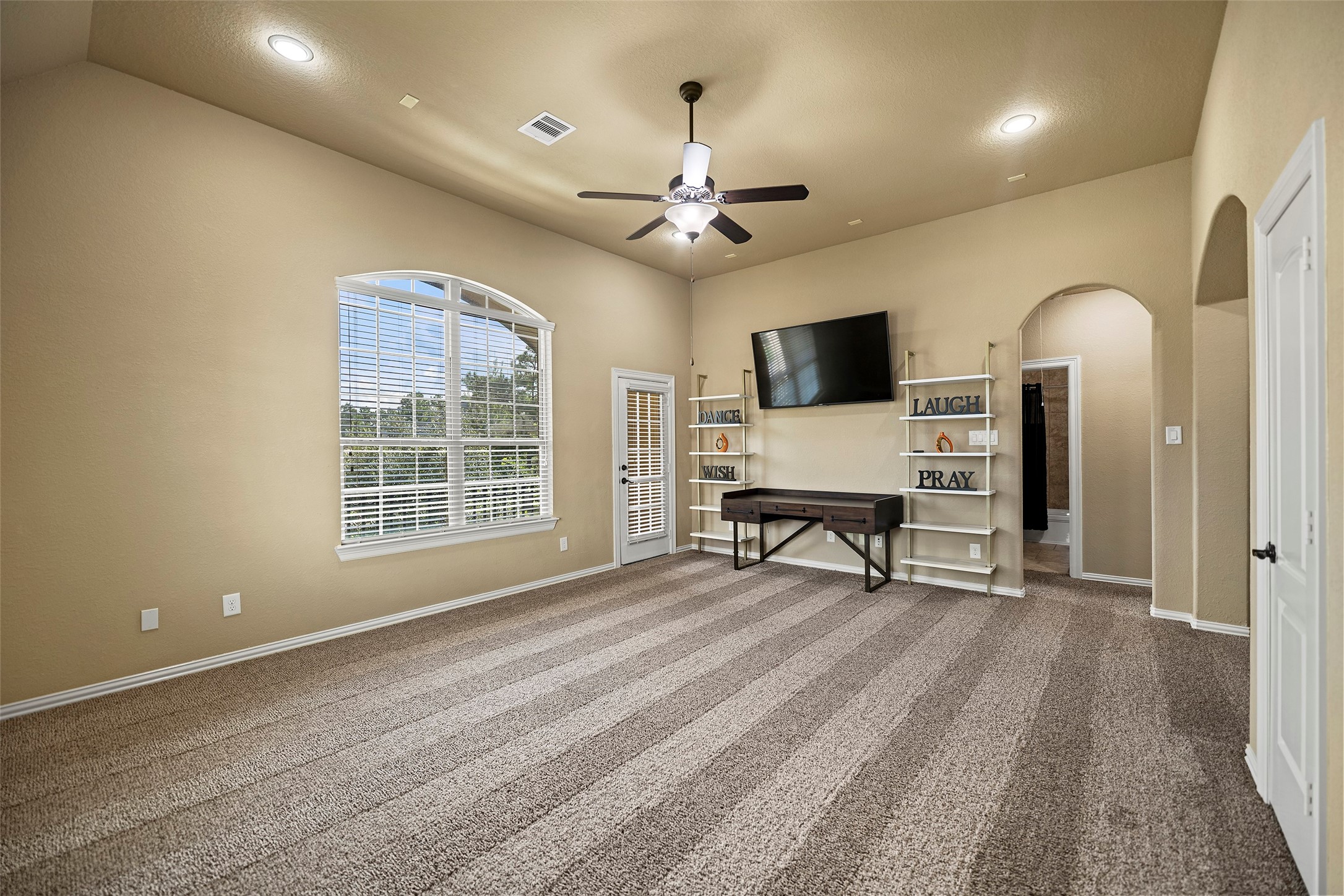 114 Tehama Place Property Photo 17