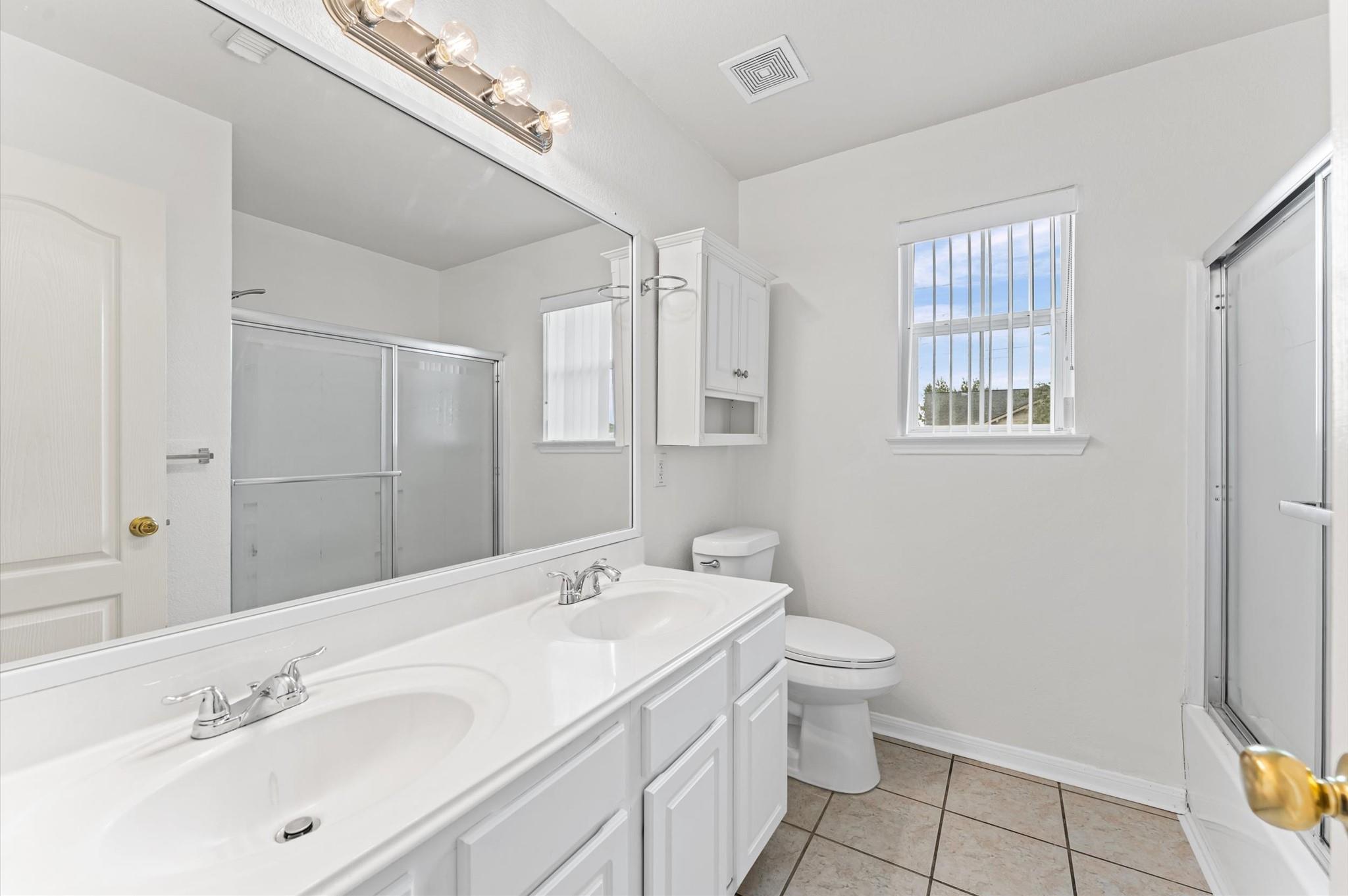 21414 Pointed Oak Lane Property Photo 21