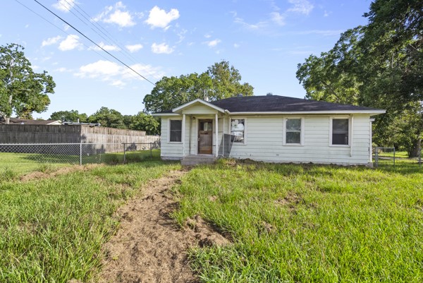 3417 Doris Street Property Photo 1