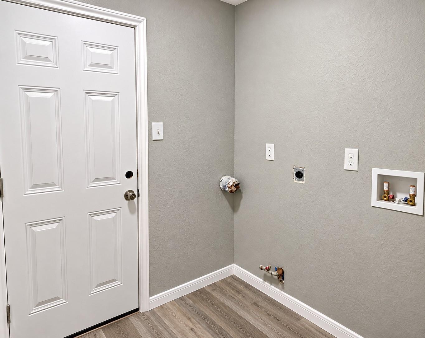 814 Coolwood Drive Property Photo 16