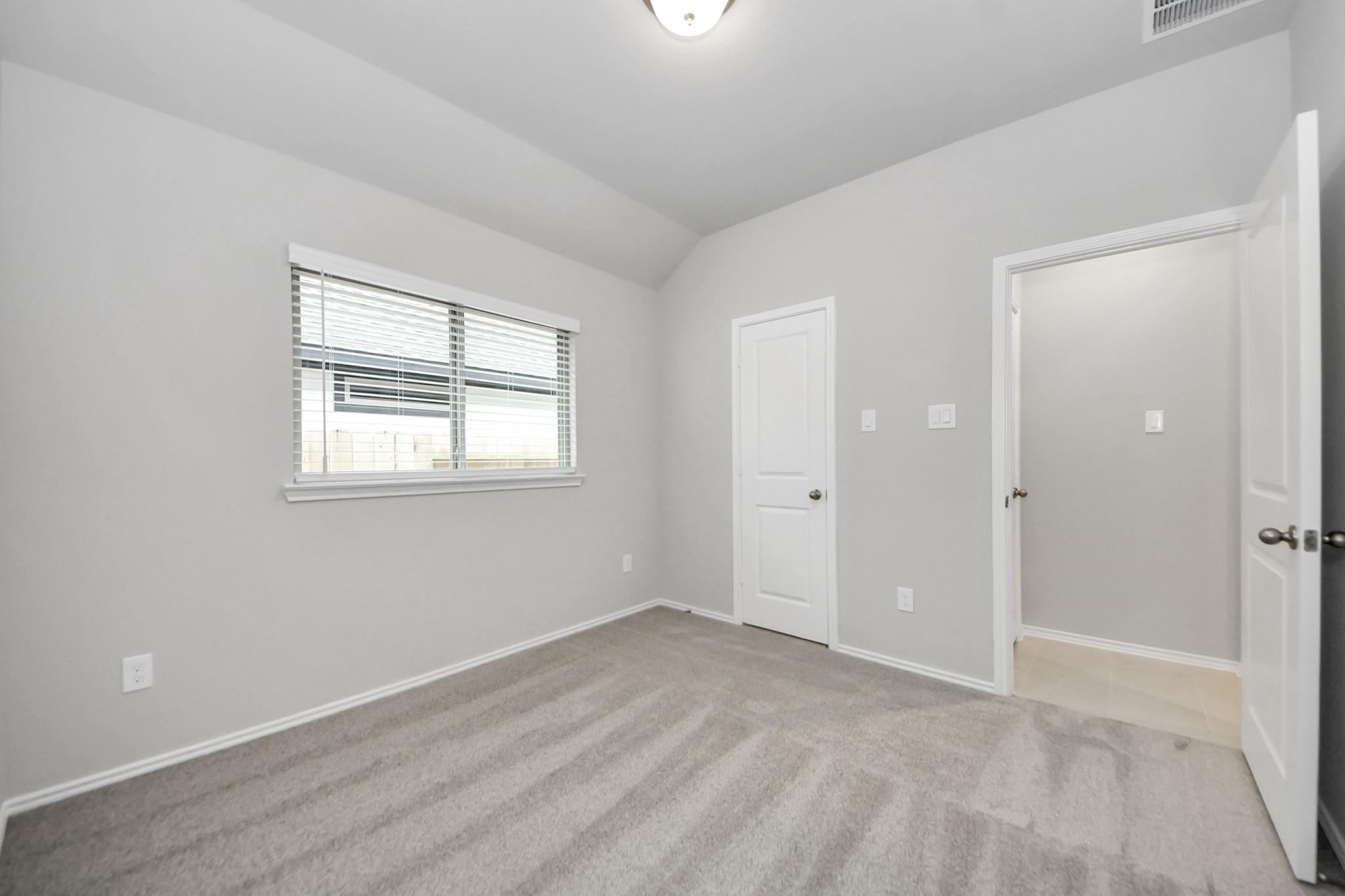 20731 Sunseed Drive Property Photo 4