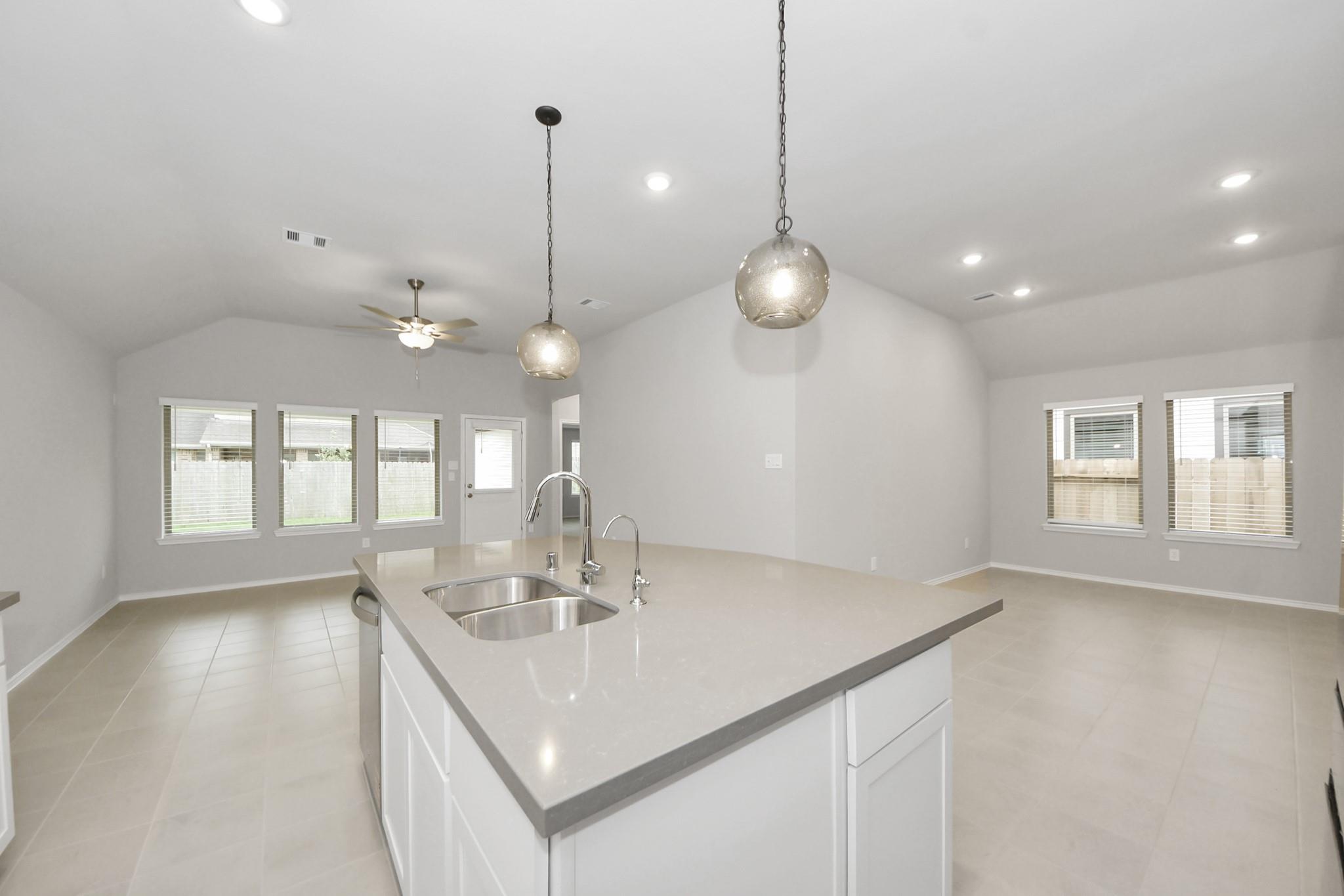 20731 Sunseed Drive Property Photo 14