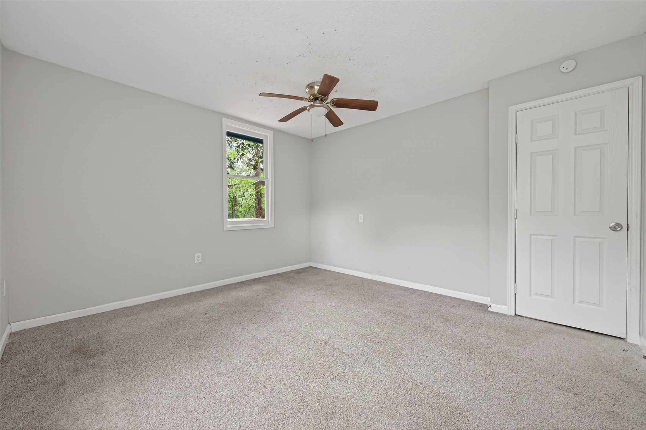 21146 Caney Drive Property Photo 32