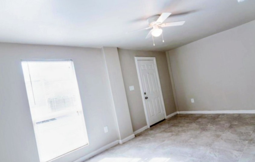 5327 Bell Street 1 Property Photo 5
