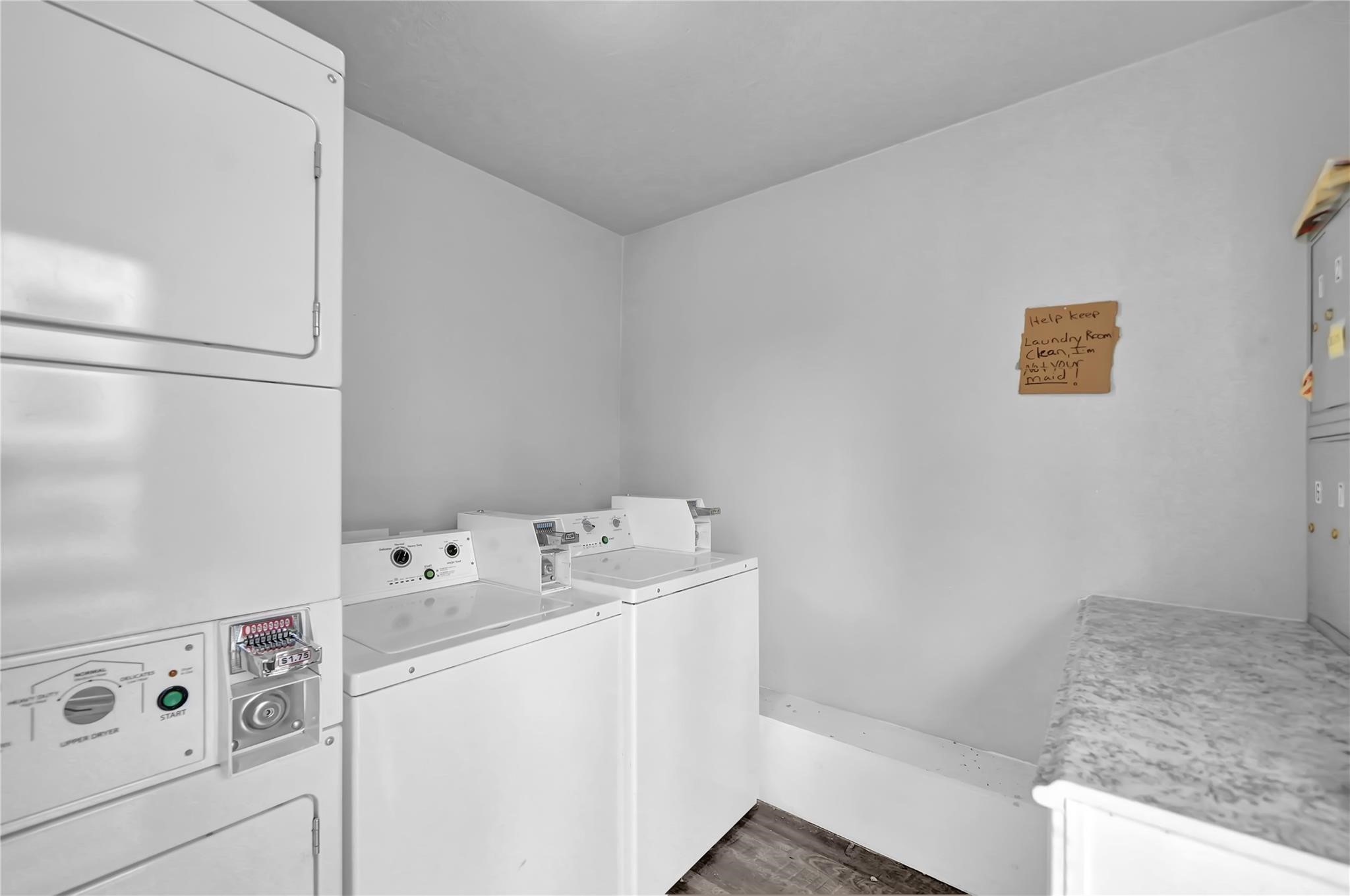 5327 Bell Street 1 Property Photo 10