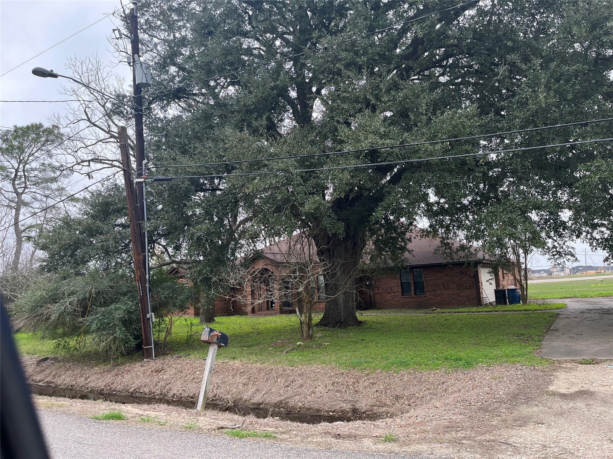 5118 W Davis Road W Property Photo 1