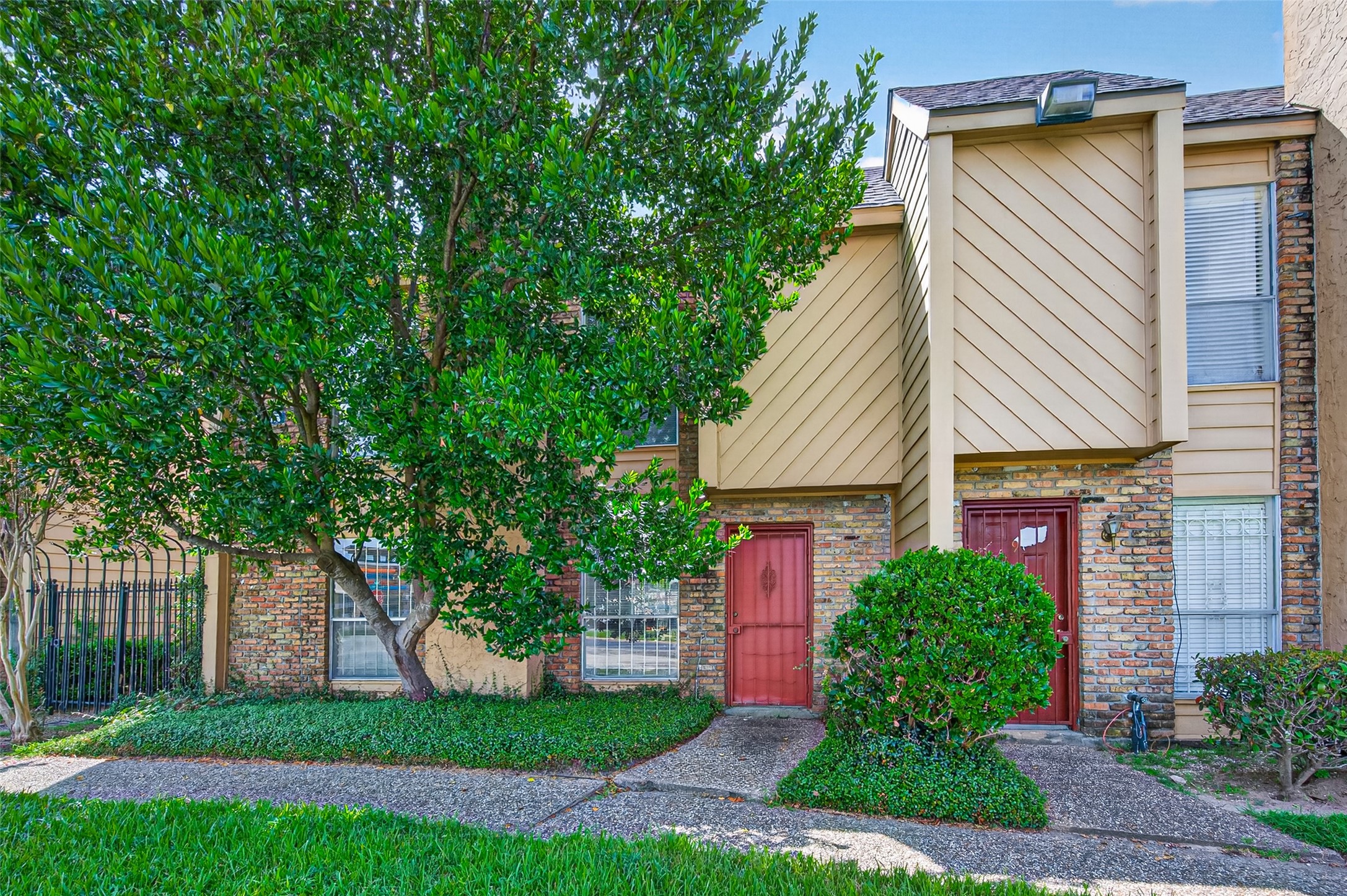 3303 W Greenridge Drive 8 Property Photo 1