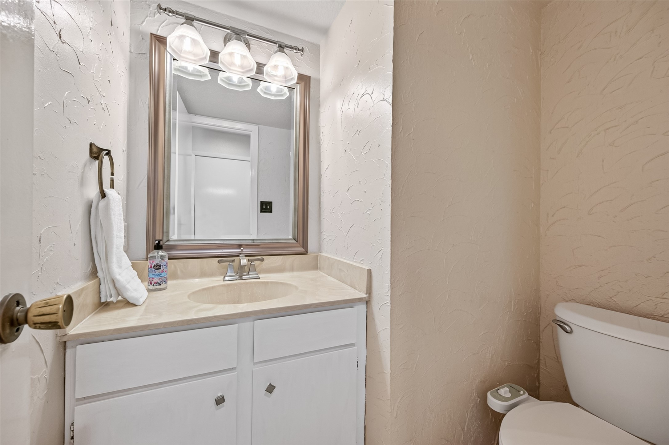 3303 W Greenridge Drive 8 Property Photo 27