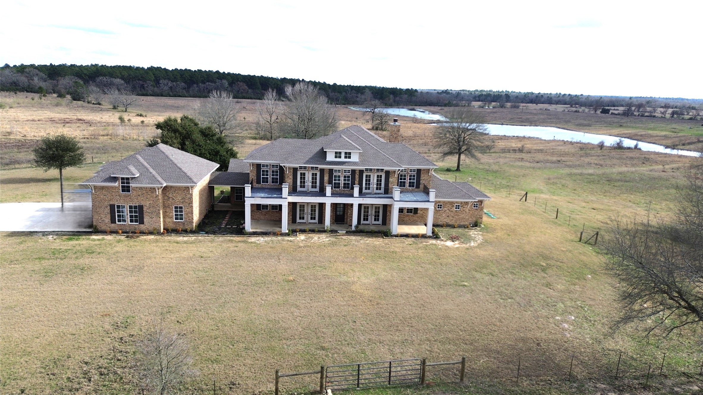 5715 State Highway 19 S Property Photo