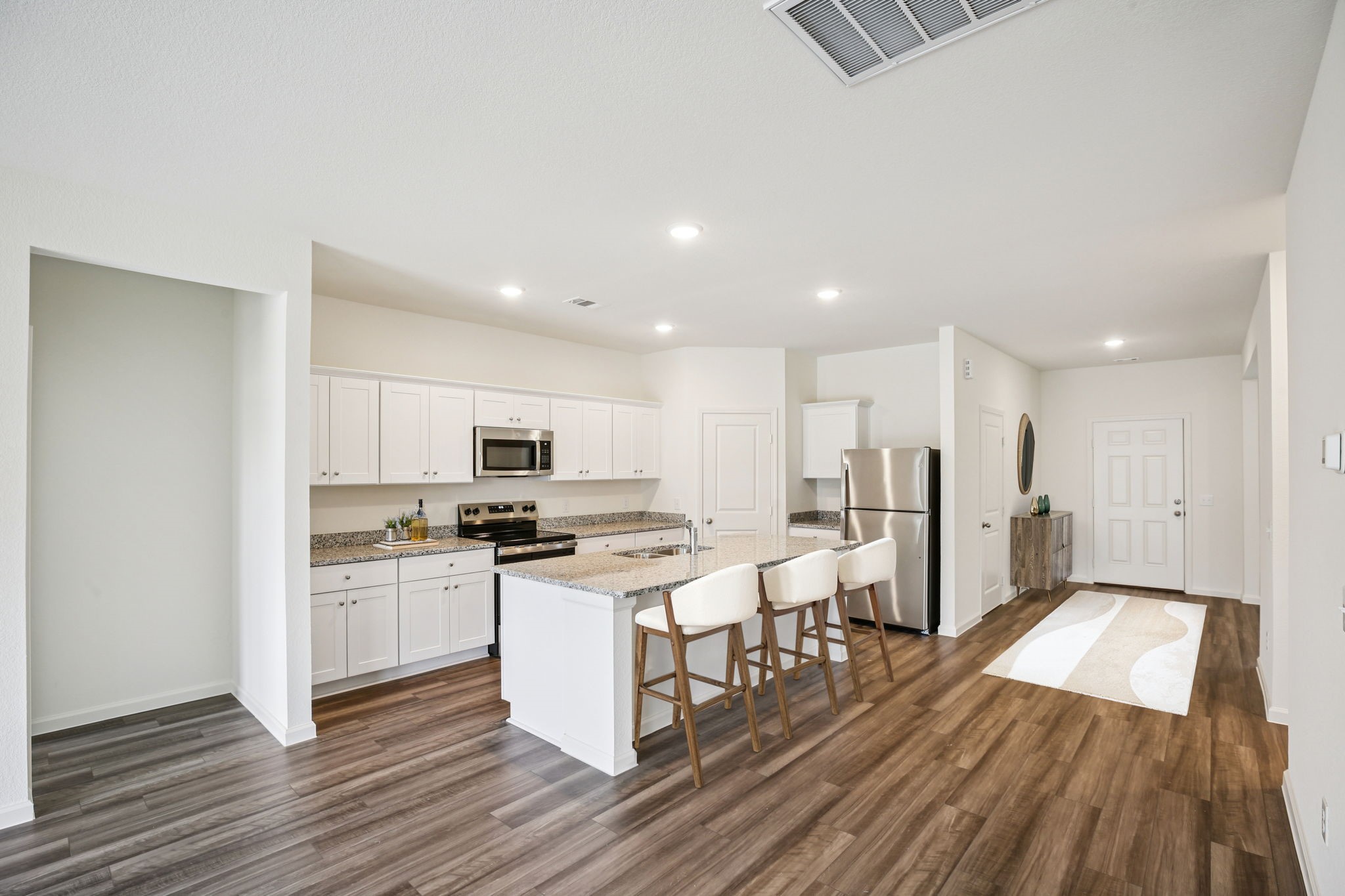 7719 Enchanted Pearl Drive Property Photo 6