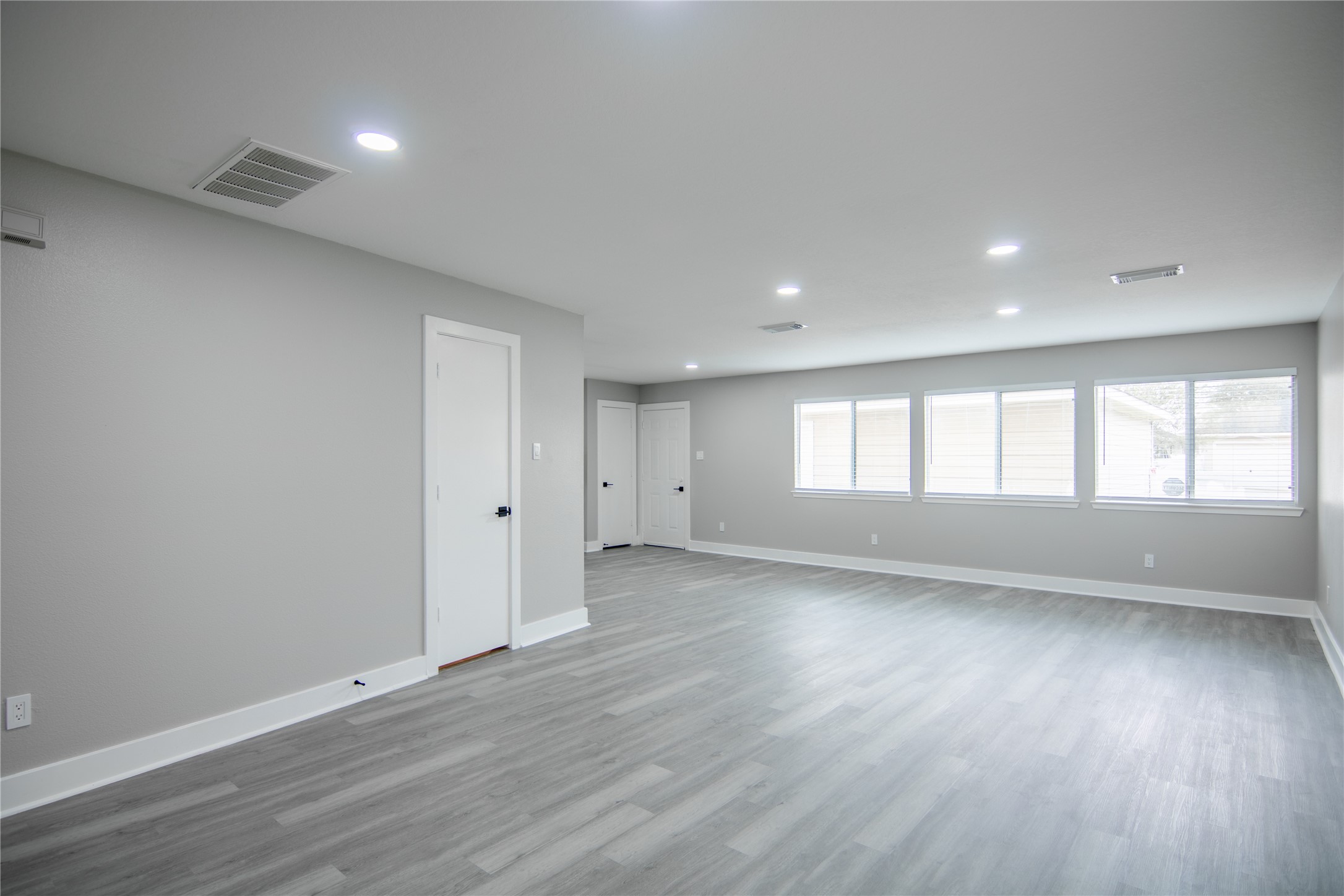 20911 Young Meadow Property Photo 11