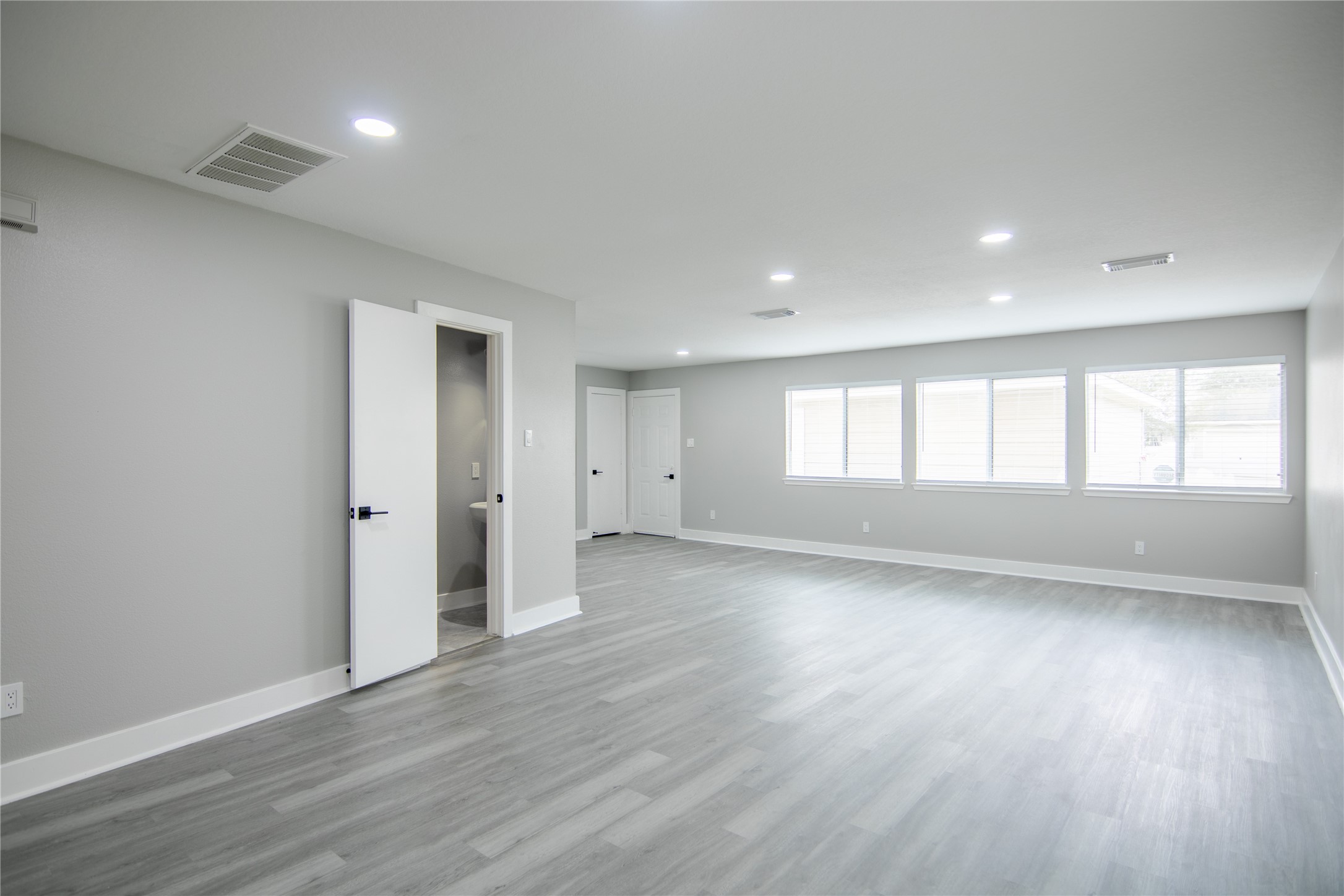 20911 Young Meadow Property Photo 15