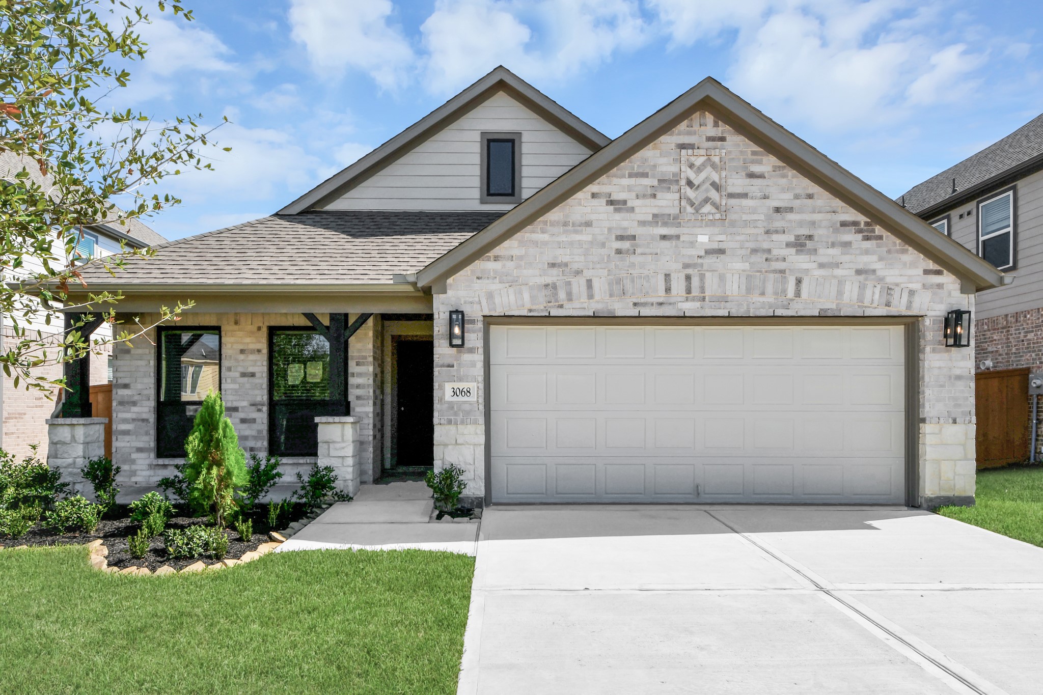 3068 Spoolwood Trail Property Photo 1