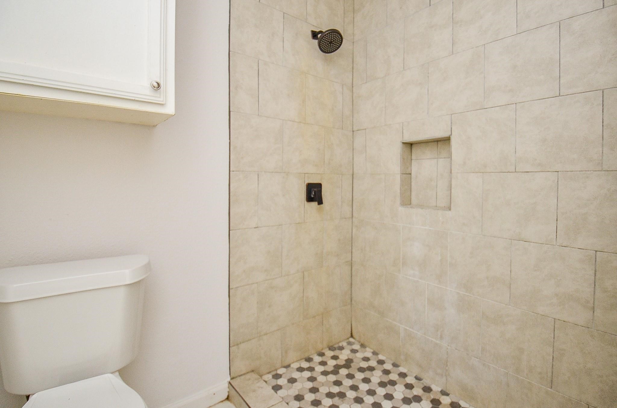 11818 Spring Grove Dr Property Photo 10