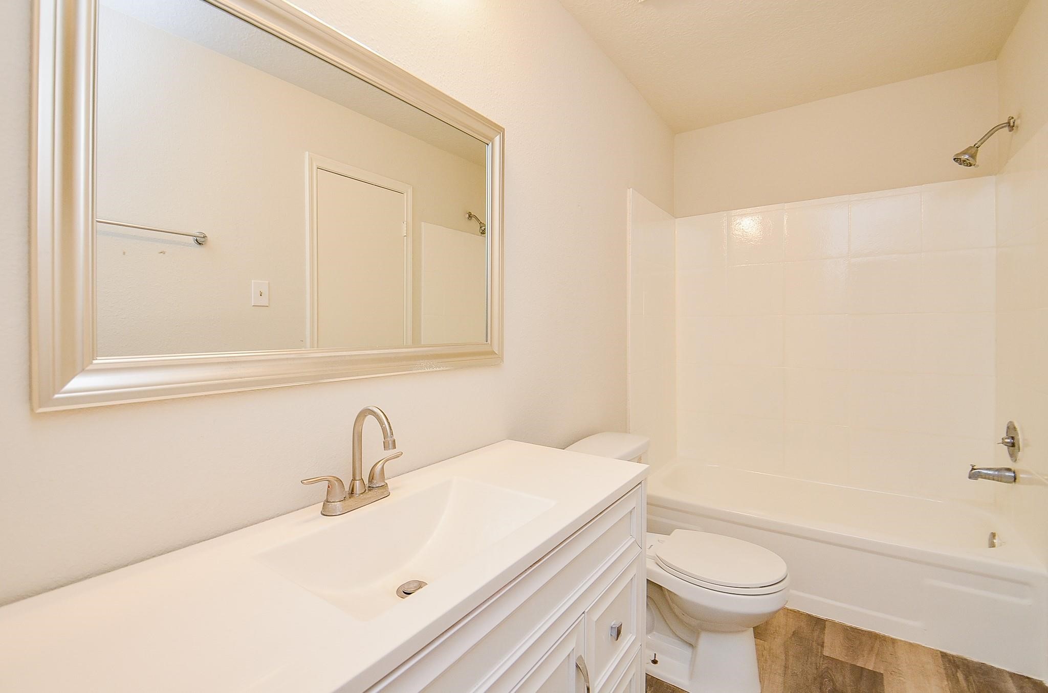 11818 Spring Grove Dr Property Photo 12
