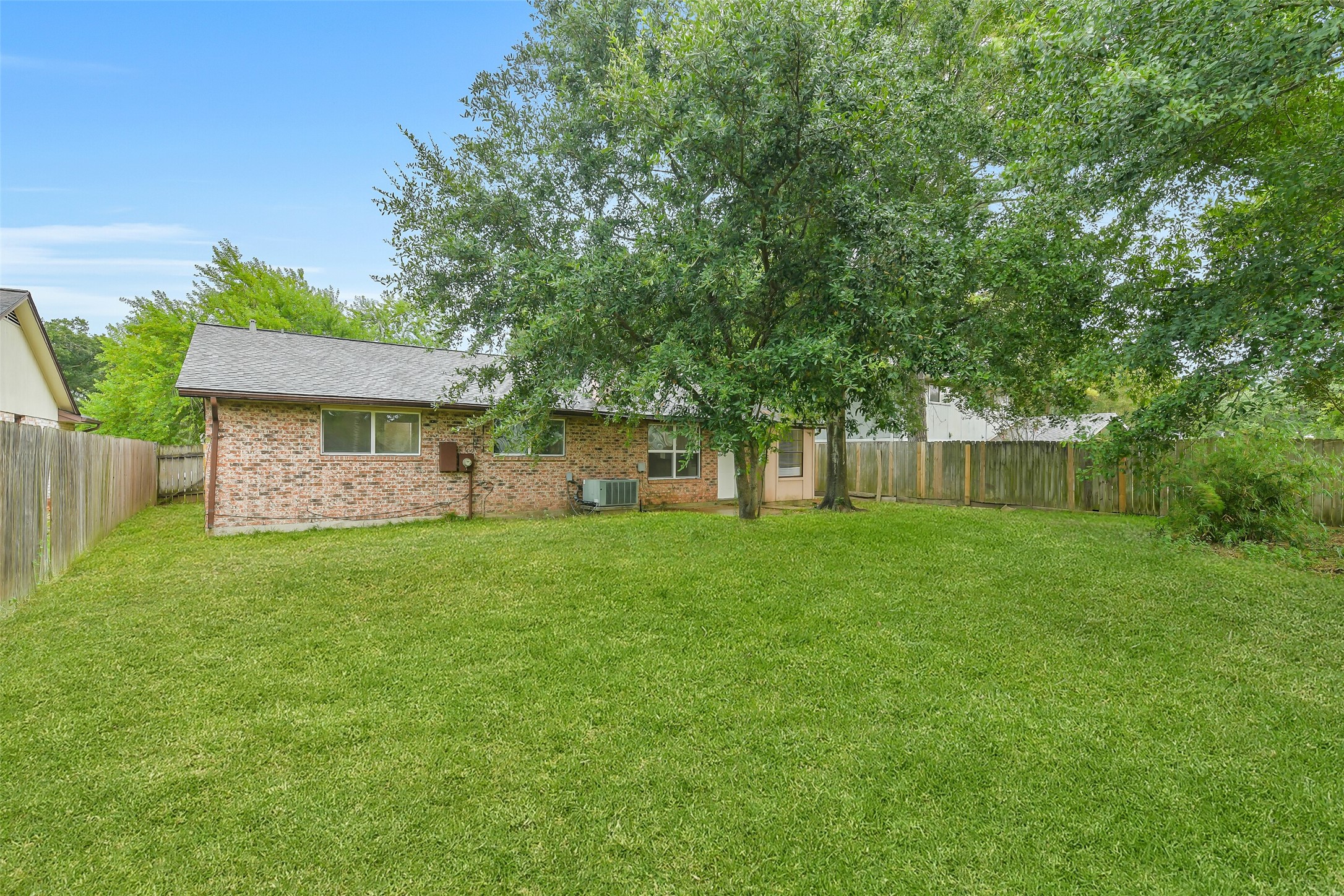 19334 Wood Village Lane Property Photo 29