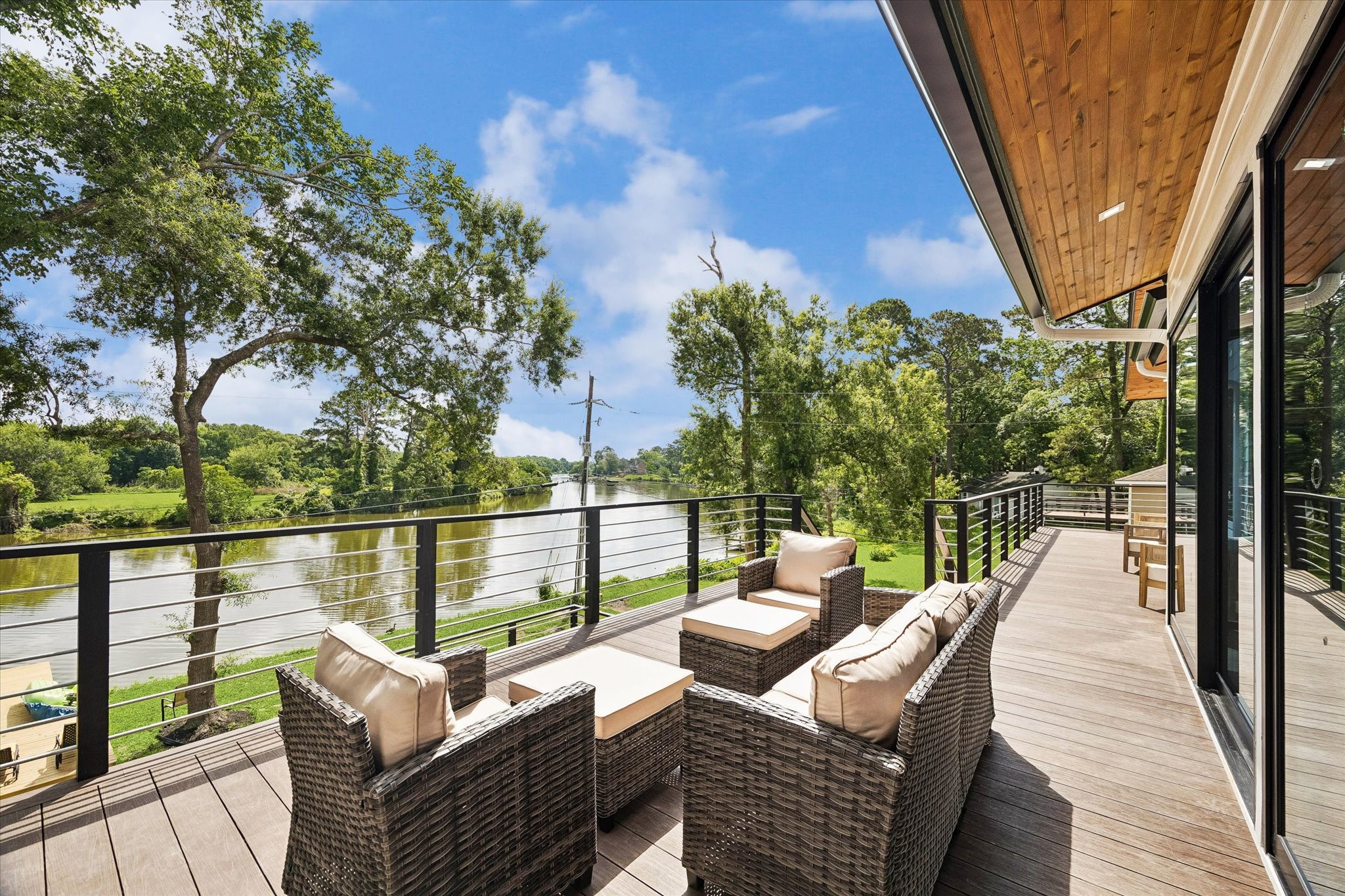 407 Brook Hollow Drive Property Photo 35