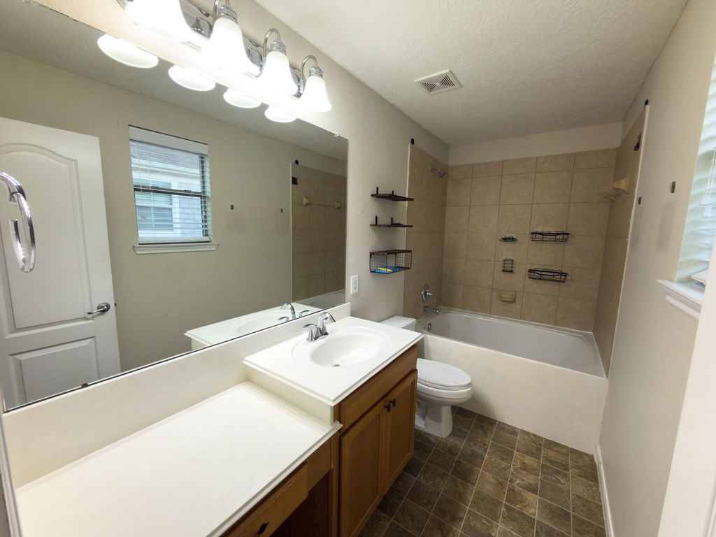 16010 Limestone Lake Drive Property Photo 14