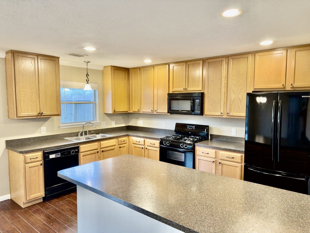 16010 Limestone Lake Drive Property Photo 47