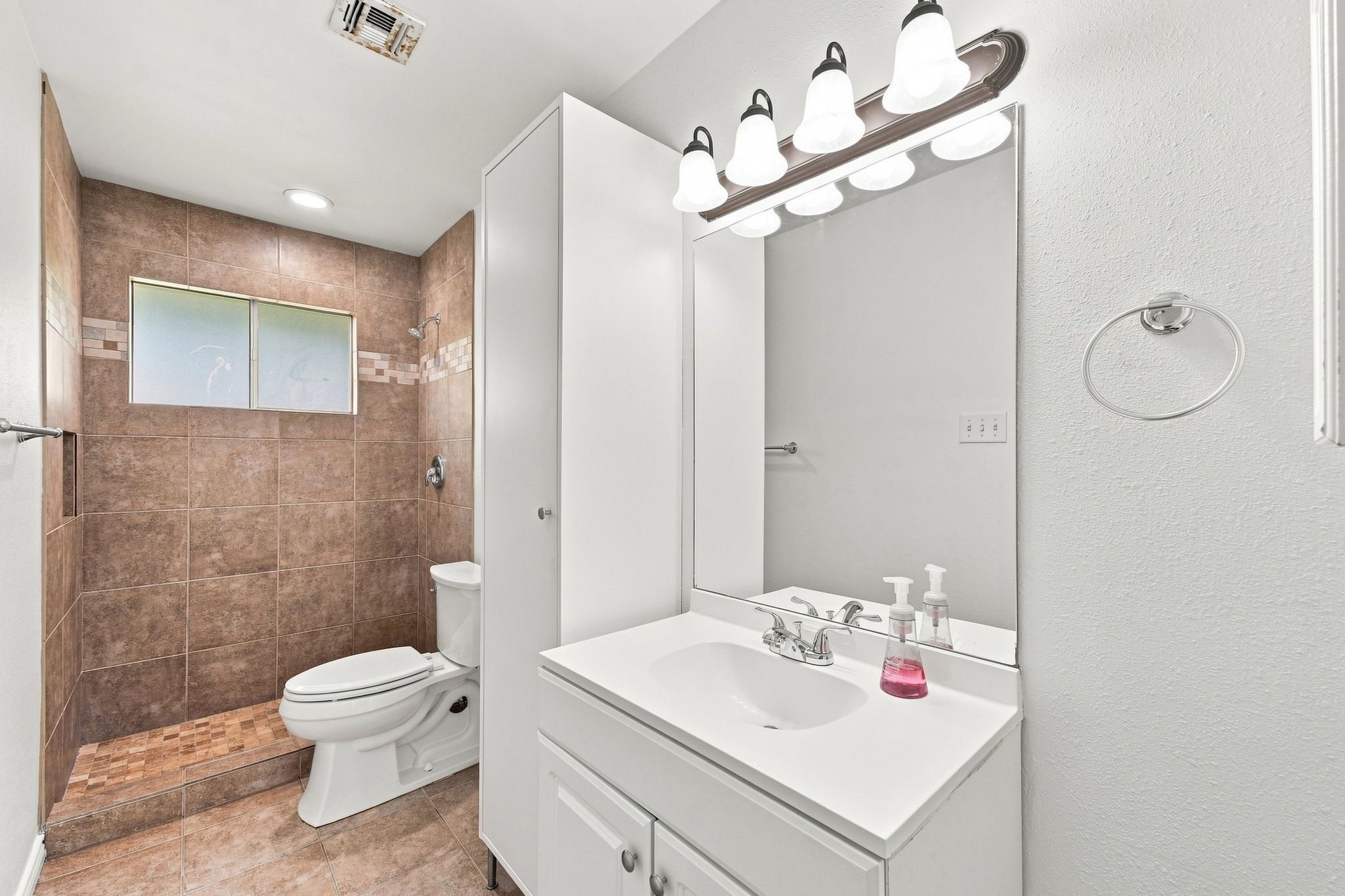 5910 High Star Drive Property Photo 27