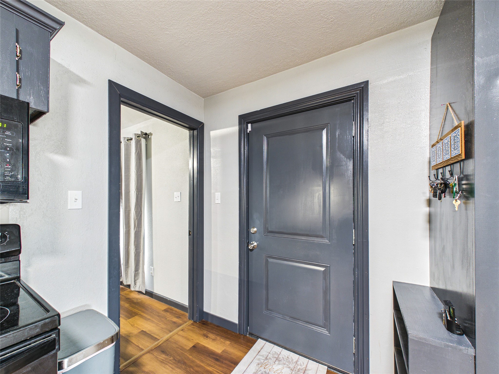 4607 Swan Street Property Photo 18