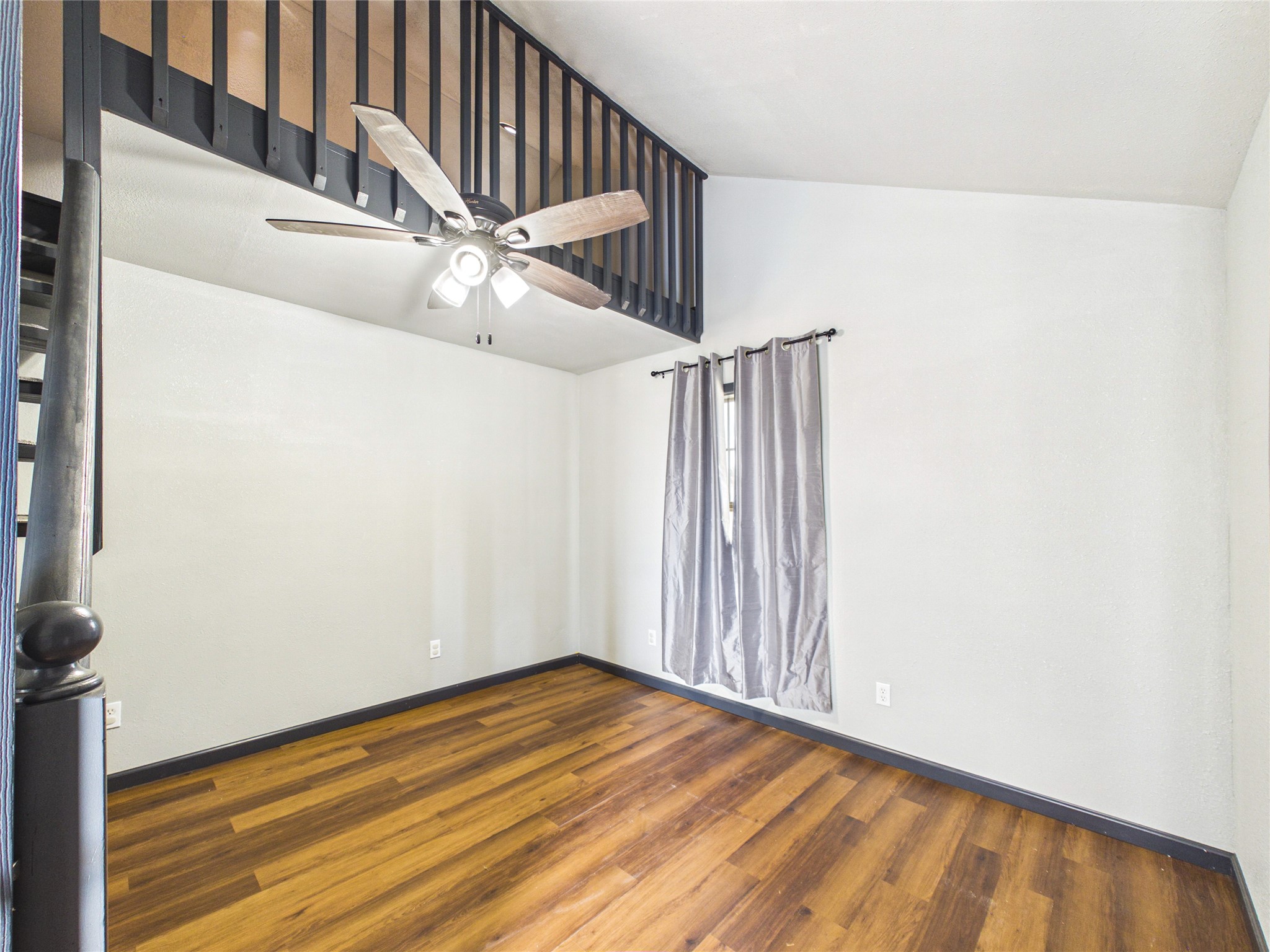 4607 Swan Street Property Photo 19