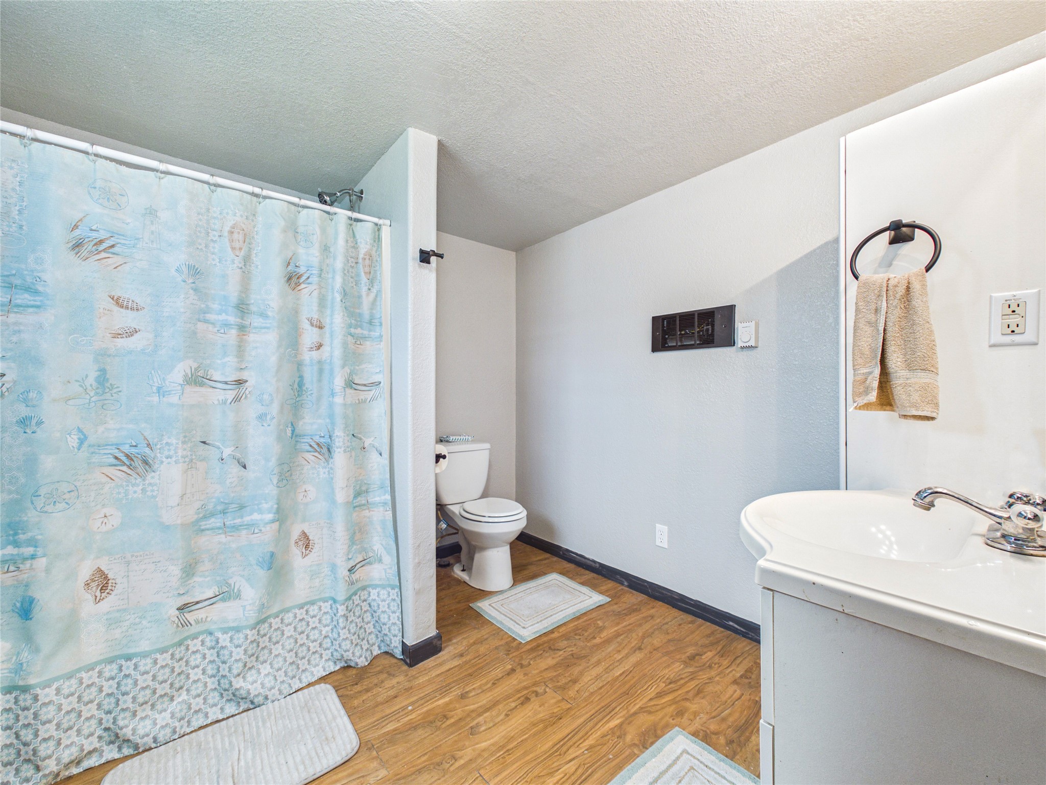 4607 Swan Street Property Photo 39