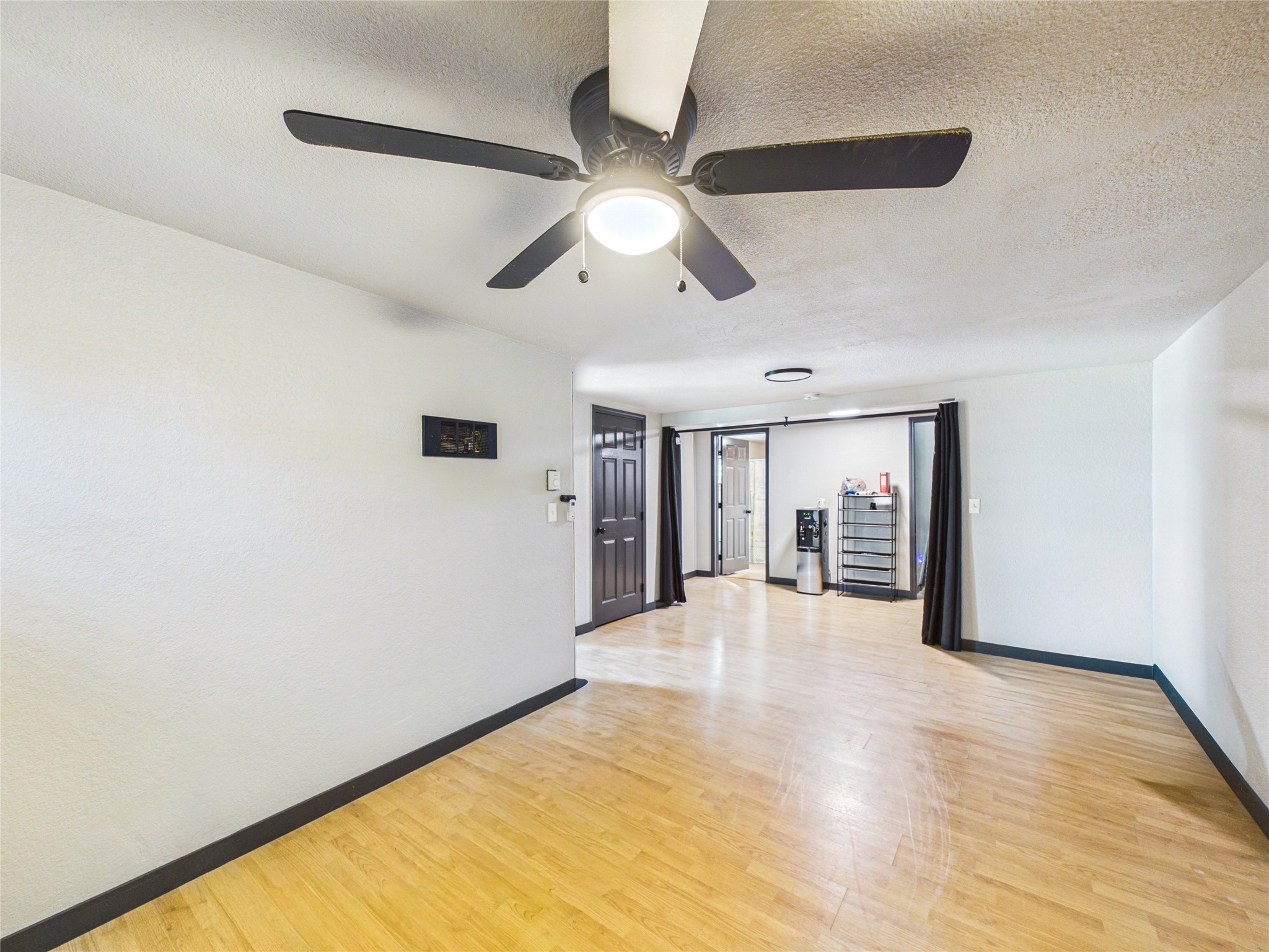 4607 Swan Street Property Photo 40