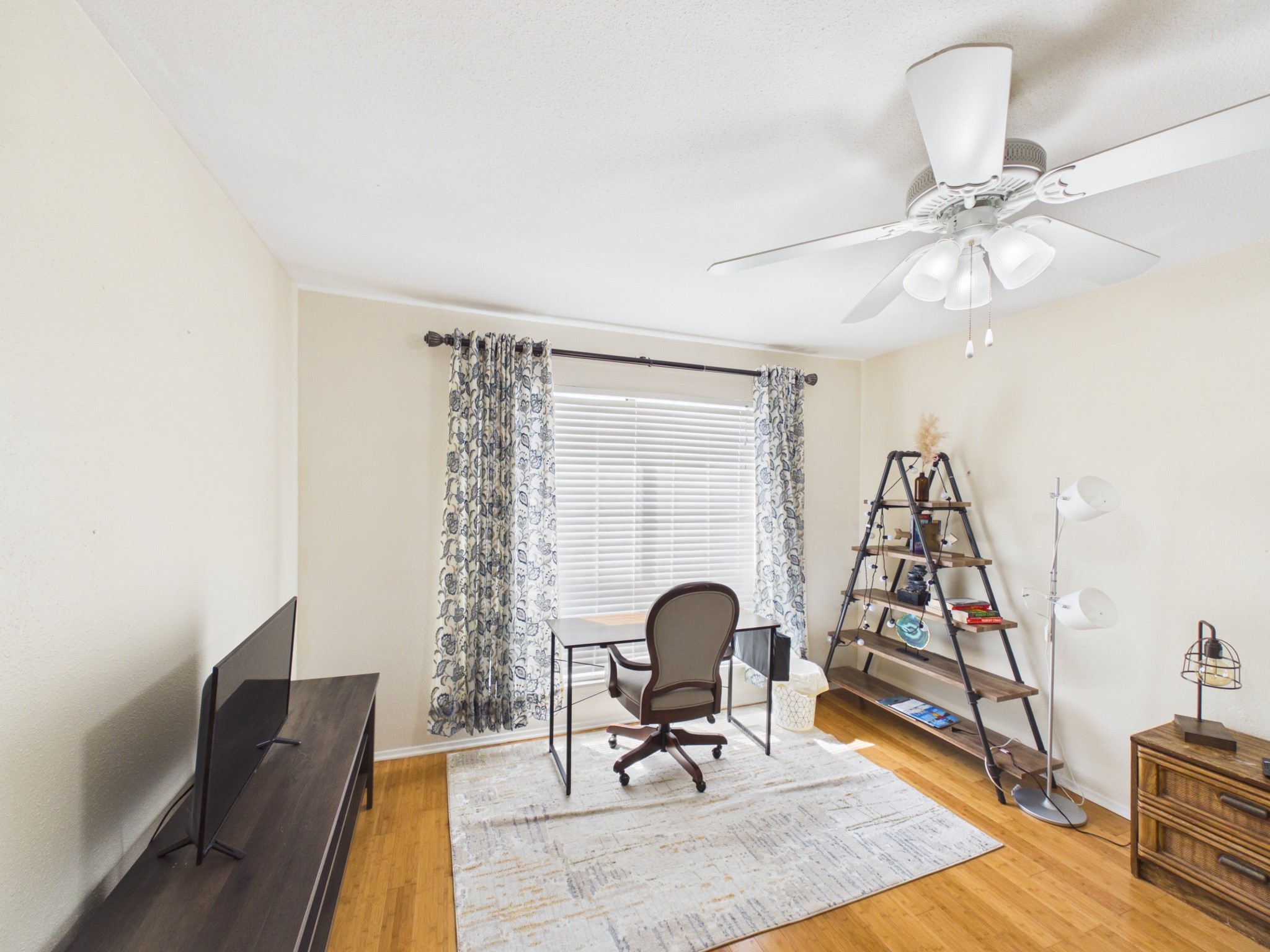 7950 N Stadium Drive 230 Property Photo 12