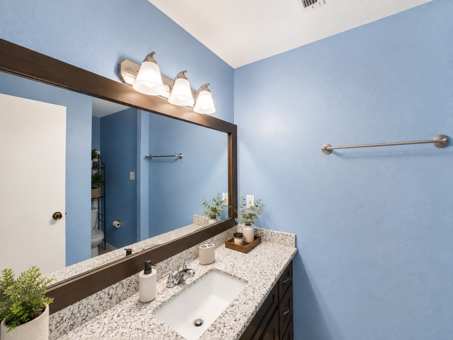7950 N Stadium Drive 230 Property Photo 13