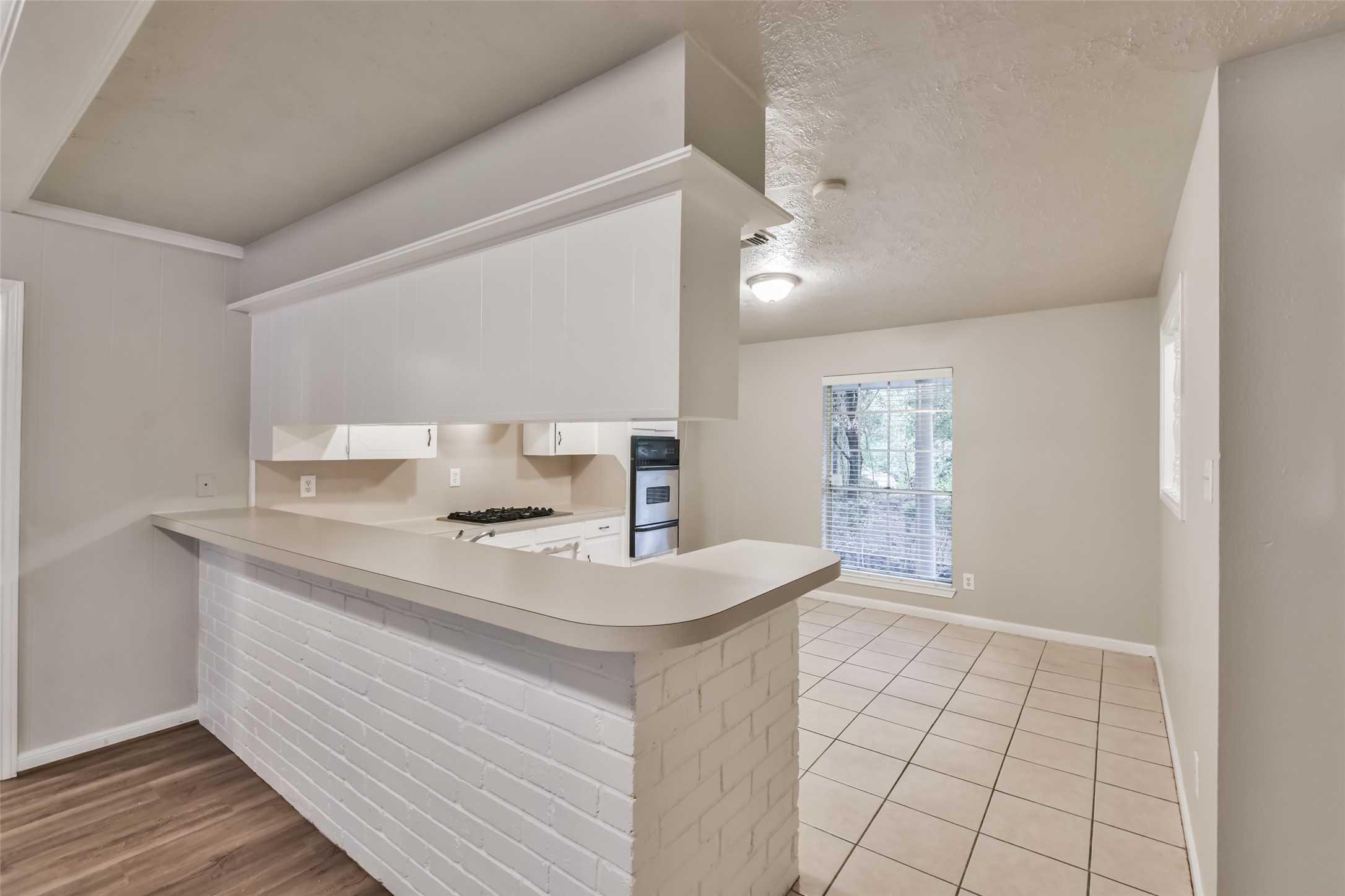 25726 Timber Lakes Drive Property Photo 11