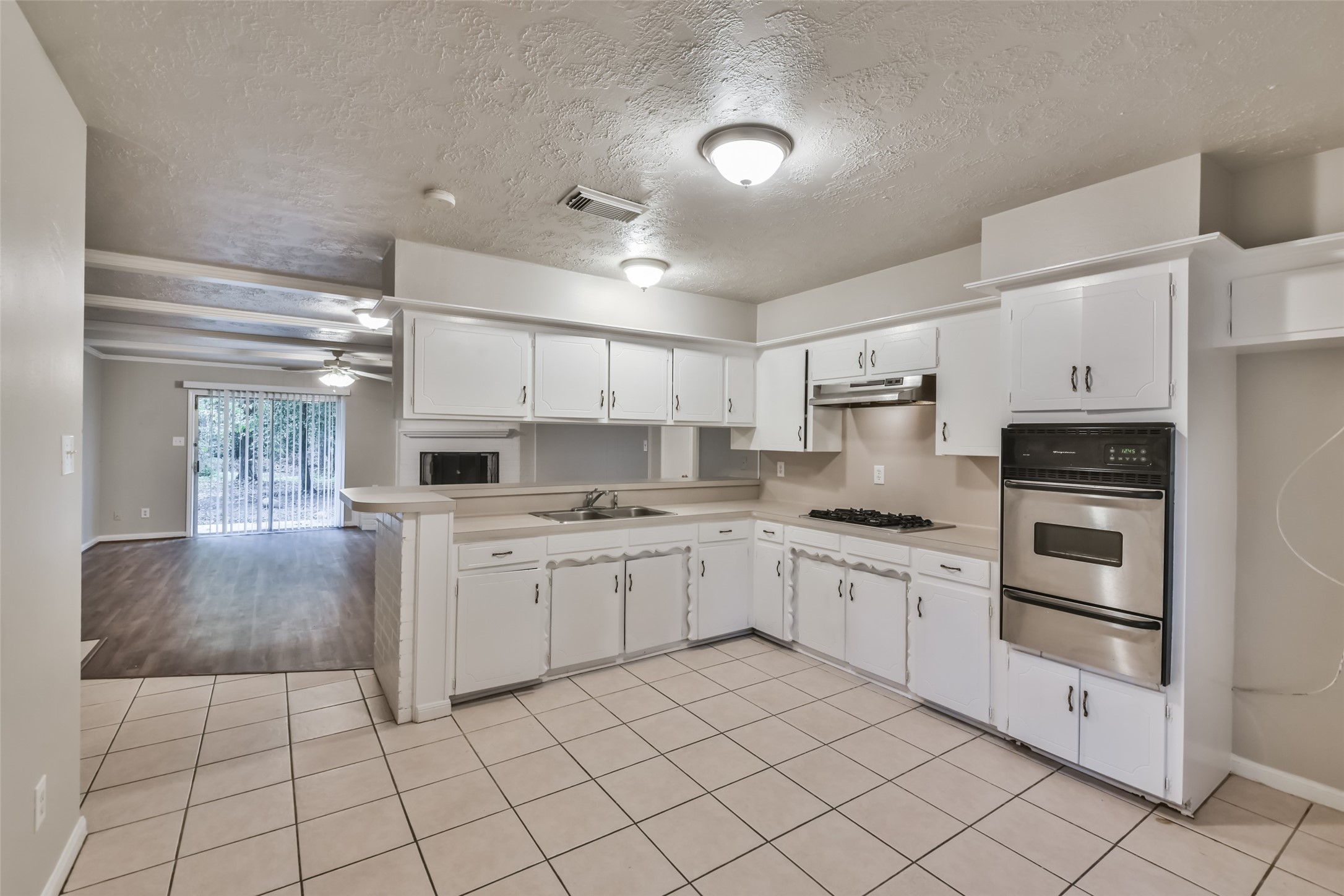 25726 Timber Lakes Drive Property Photo 13