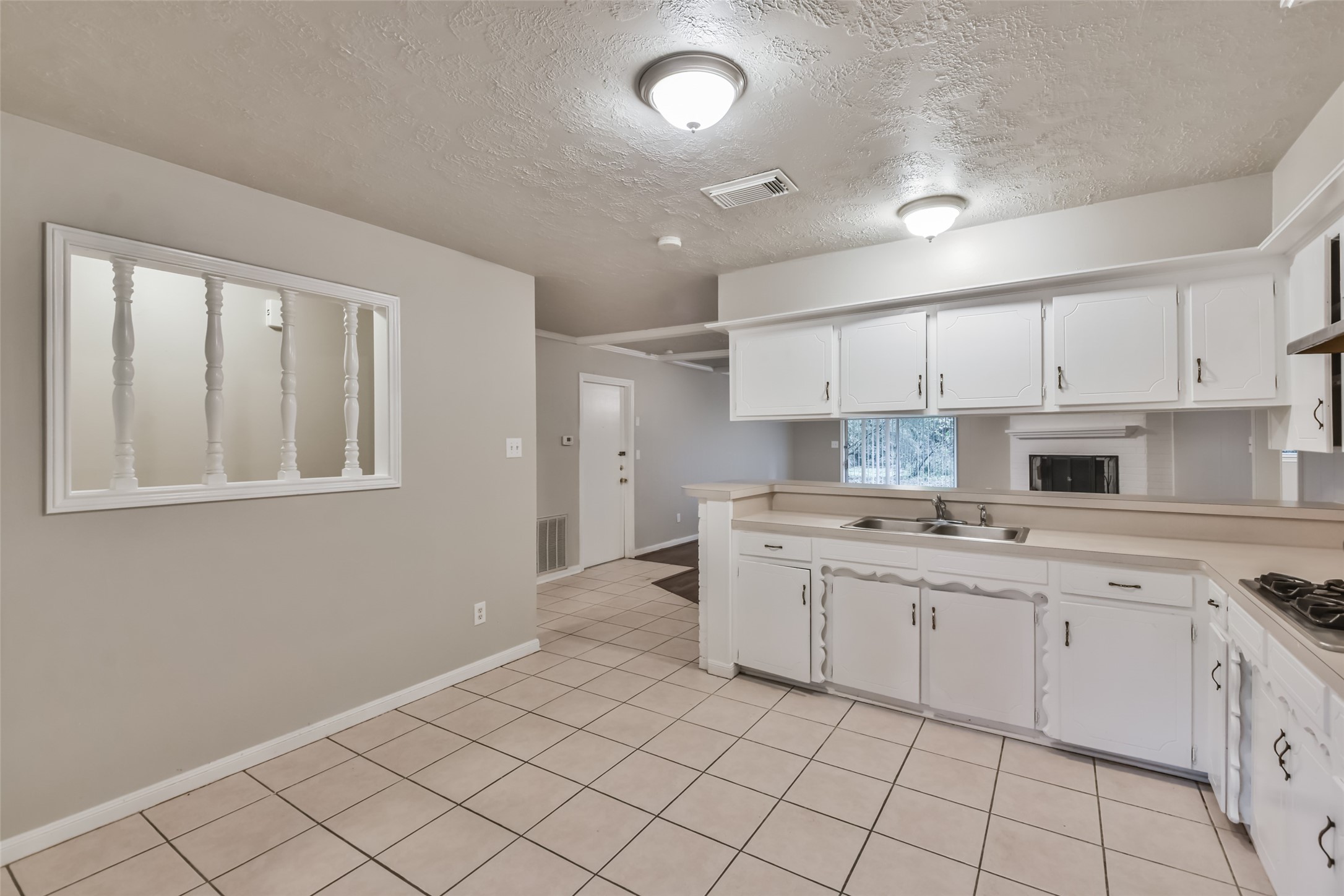 25726 Timber Lakes Drive Property Photo 14