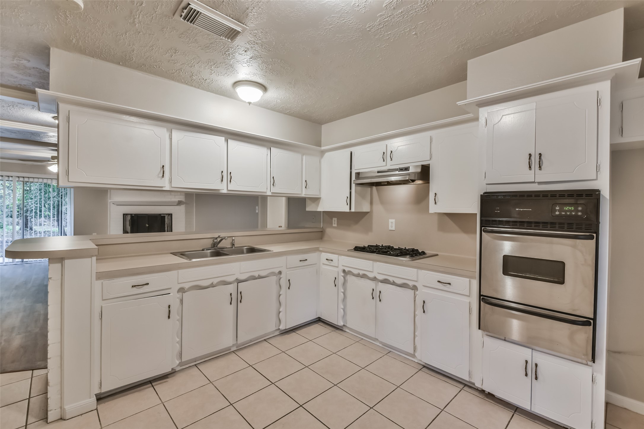 25726 Timber Lakes Drive Property Photo 15