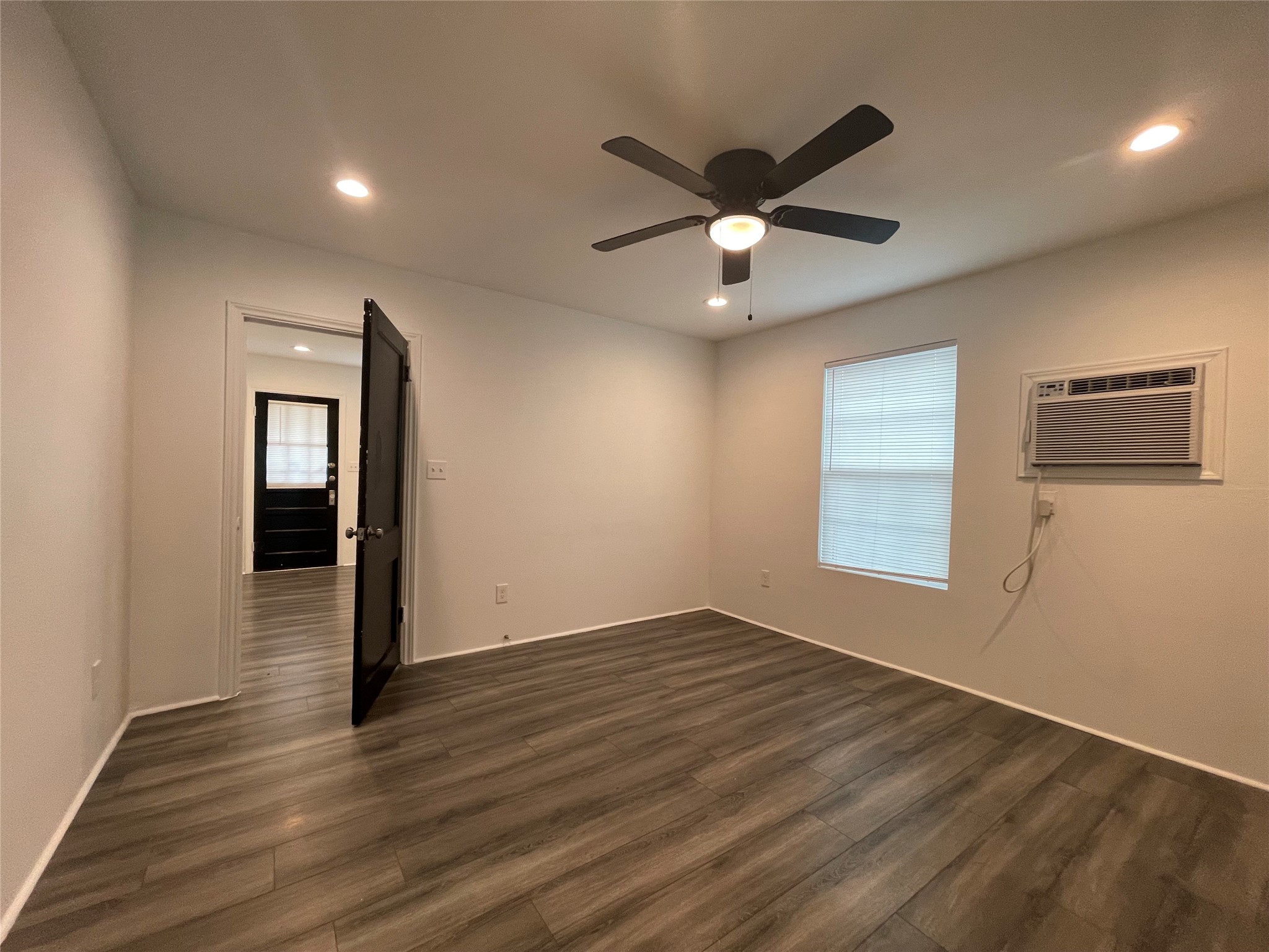 229 Neyland Street A Property Photo 7