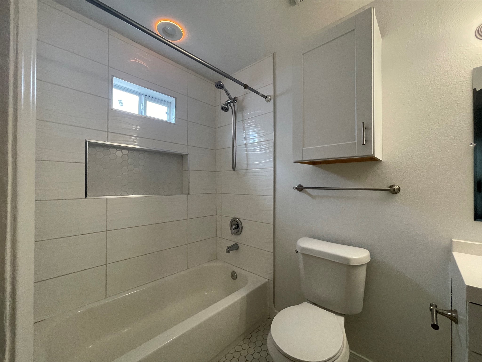 229 Neyland Street A Property Photo 11