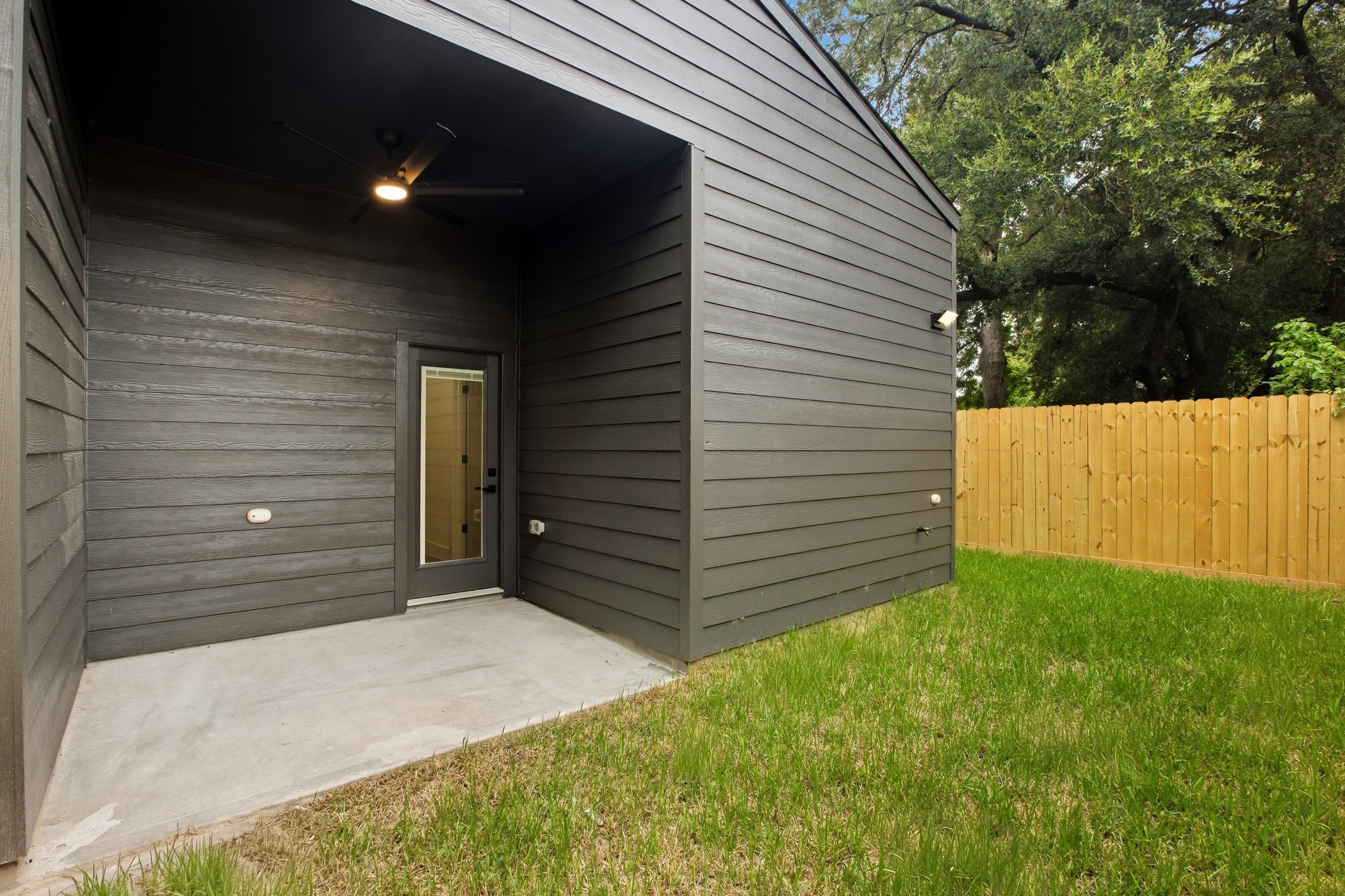 944 Lucky Street Property Photo 26