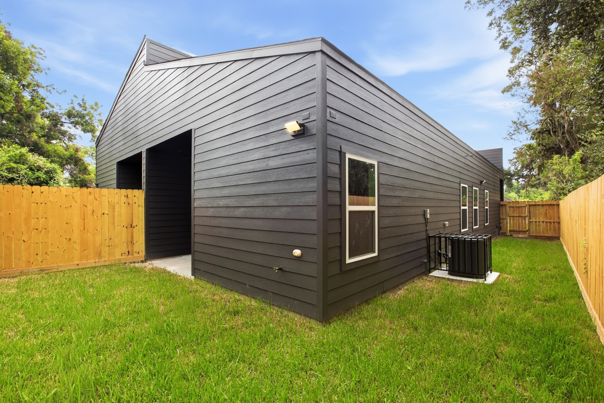 944 Lucky Street Property Photo 27