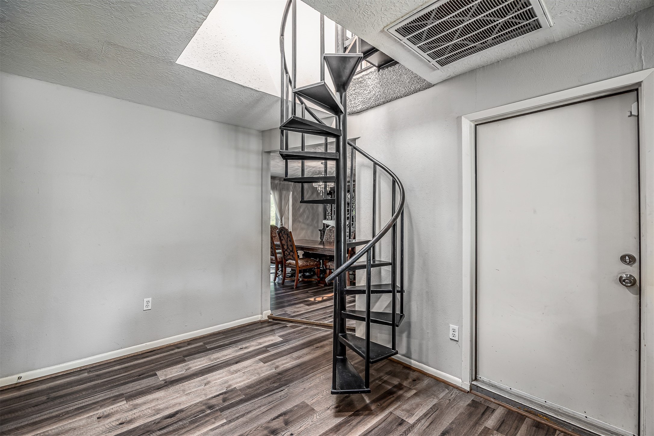 110 S 9th Street Property Photo 16