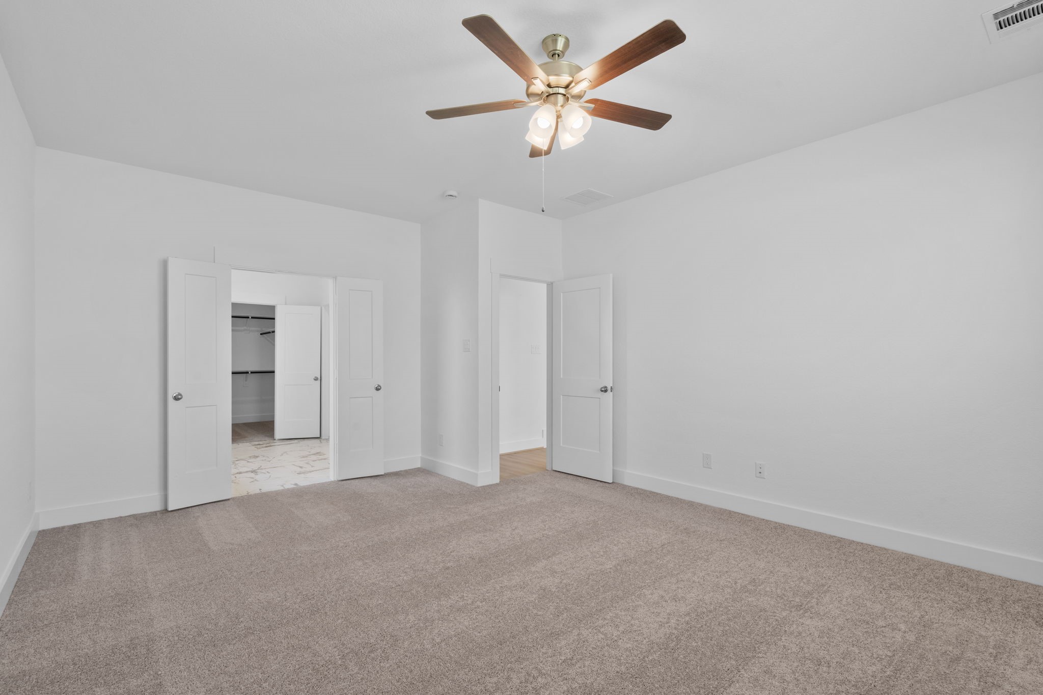 6118 Lake Chippewa Court Property Photo 10