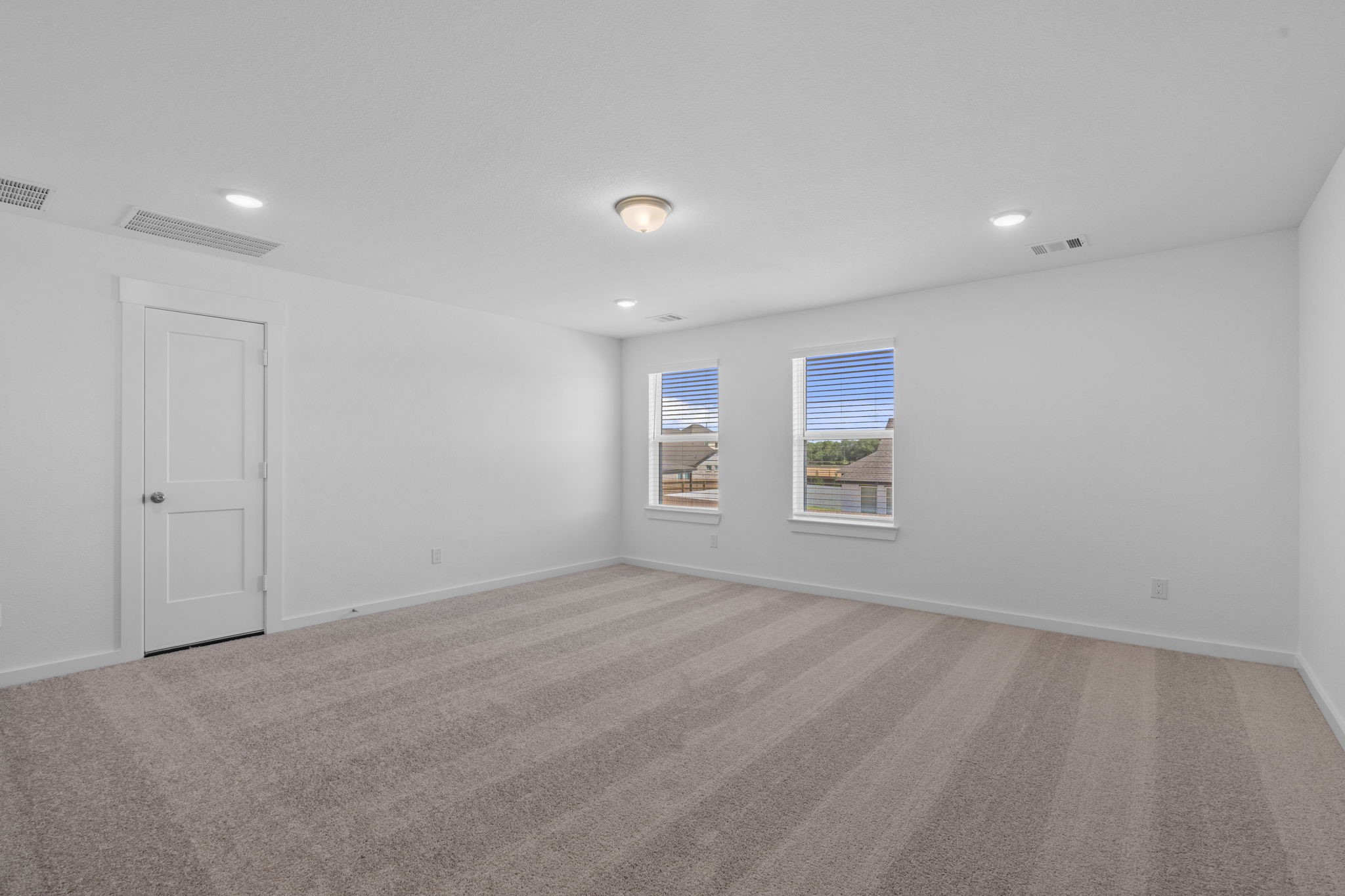 6118 Lake Chippewa Court Property Photo 14