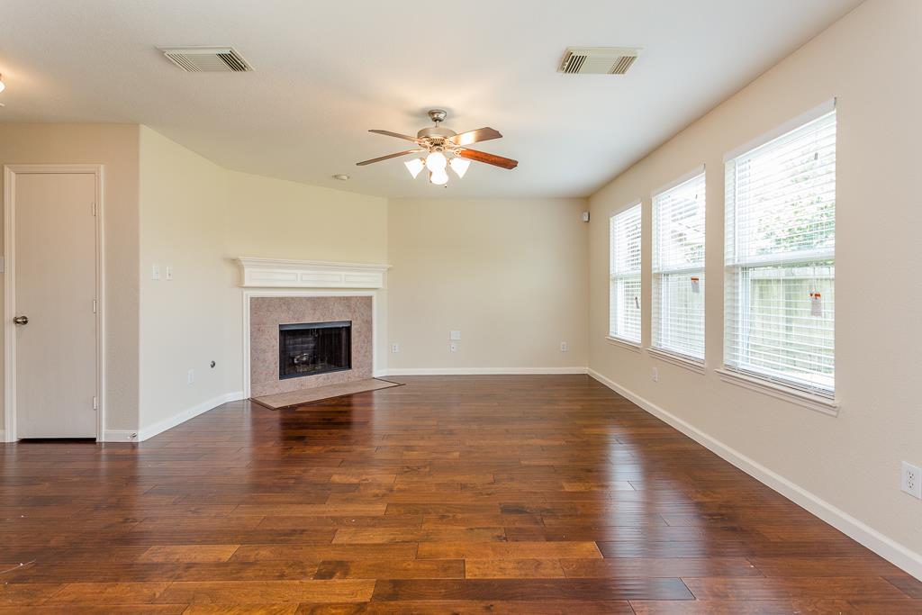 8438 Resada Park Lane Property Photo 9