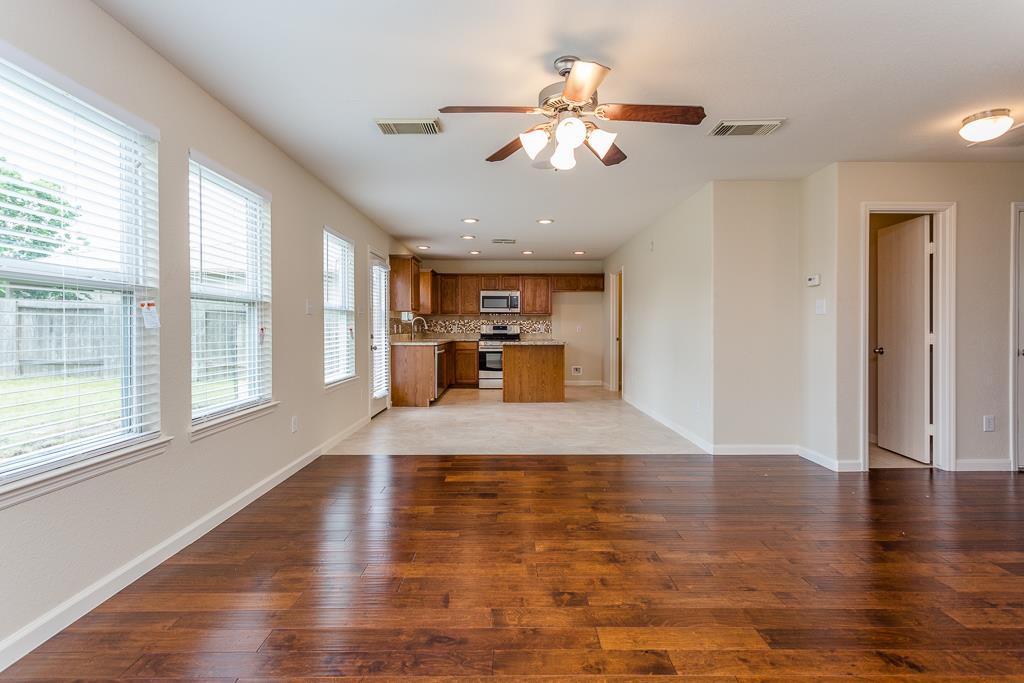 8438 Resada Park Lane Property Photo 11