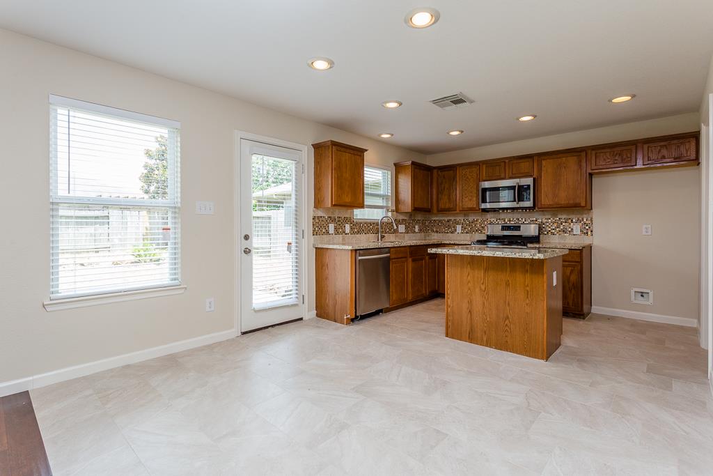 8438 Resada Park Lane Property Photo 12