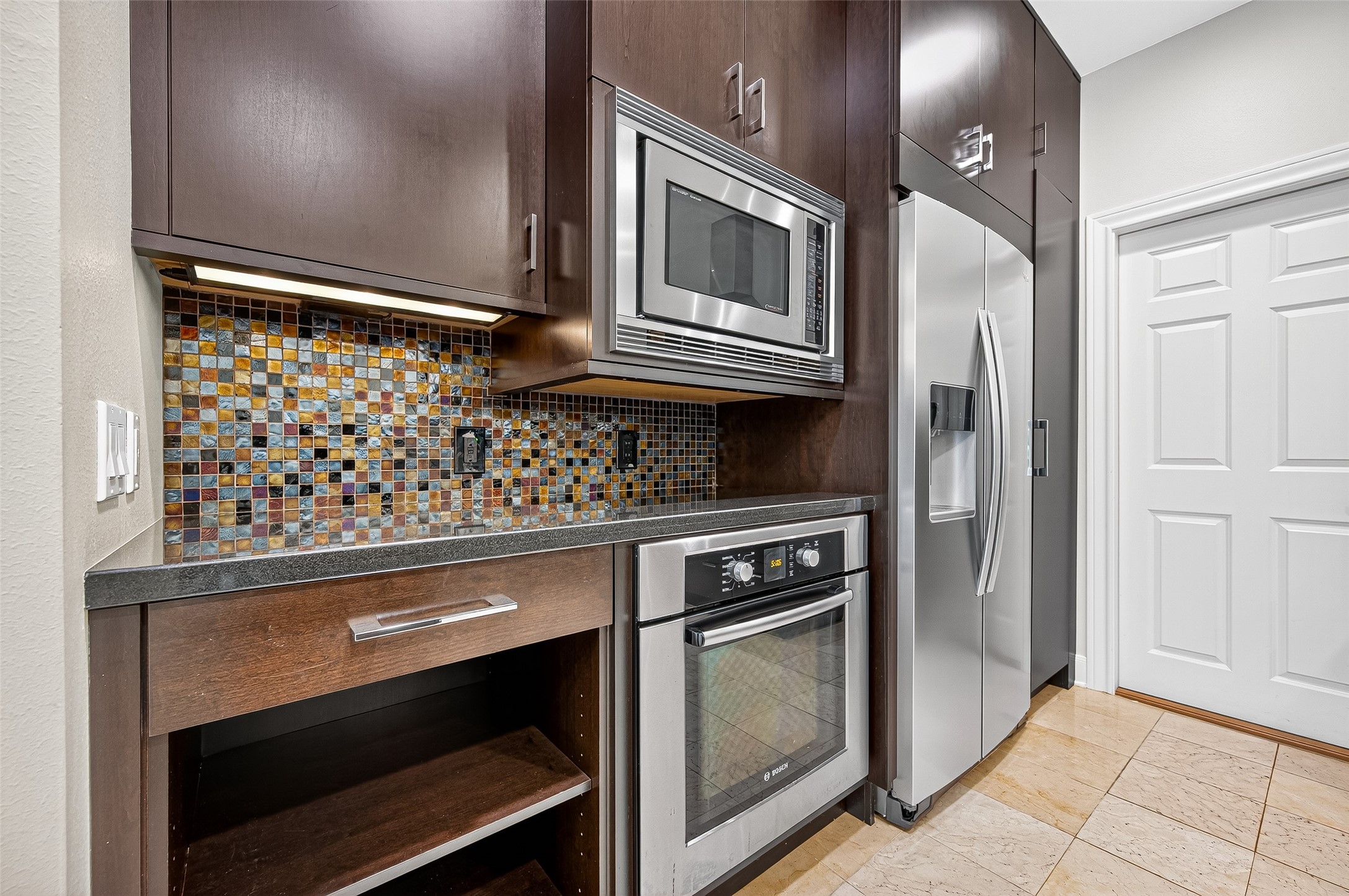 3027 Bissonnet Street Property Photo 13