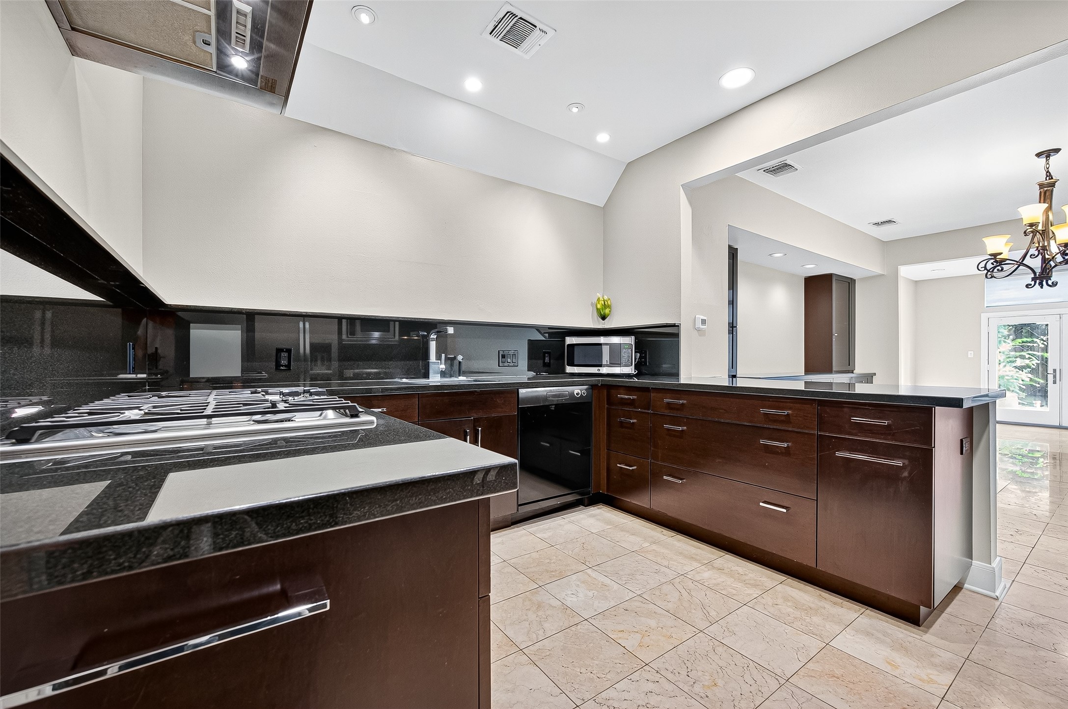 3027 Bissonnet Street Property Photo 15