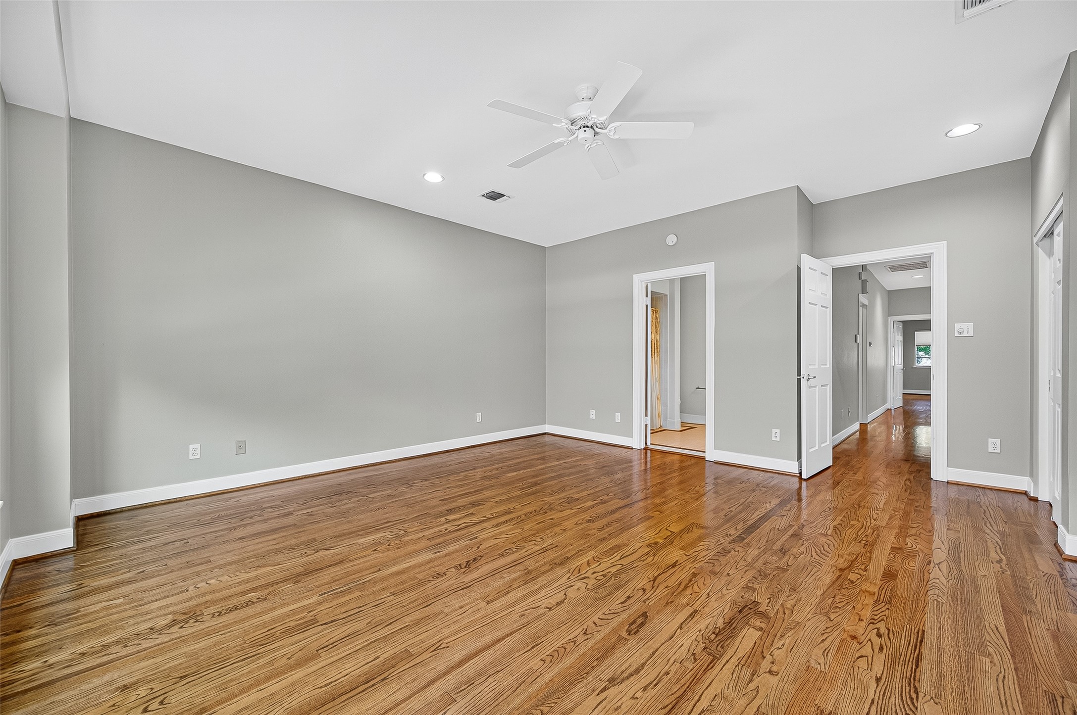 3027 Bissonnet Street Property Photo 22