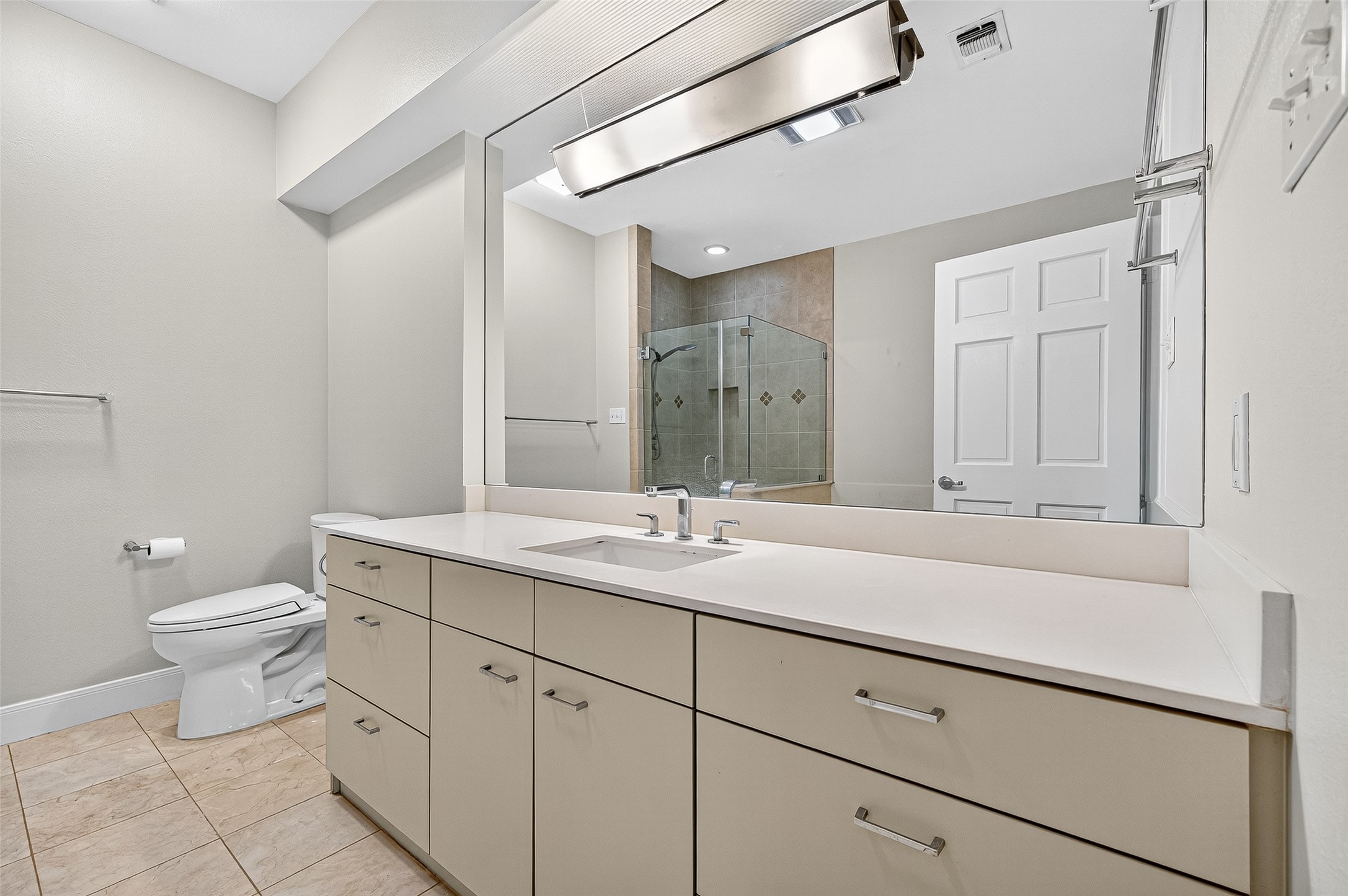 3027 Bissonnet Street Property Photo 31