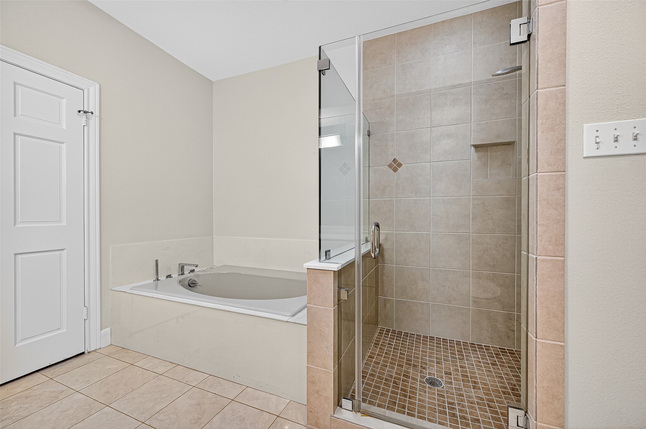 3027 Bissonnet Street Property Photo 33